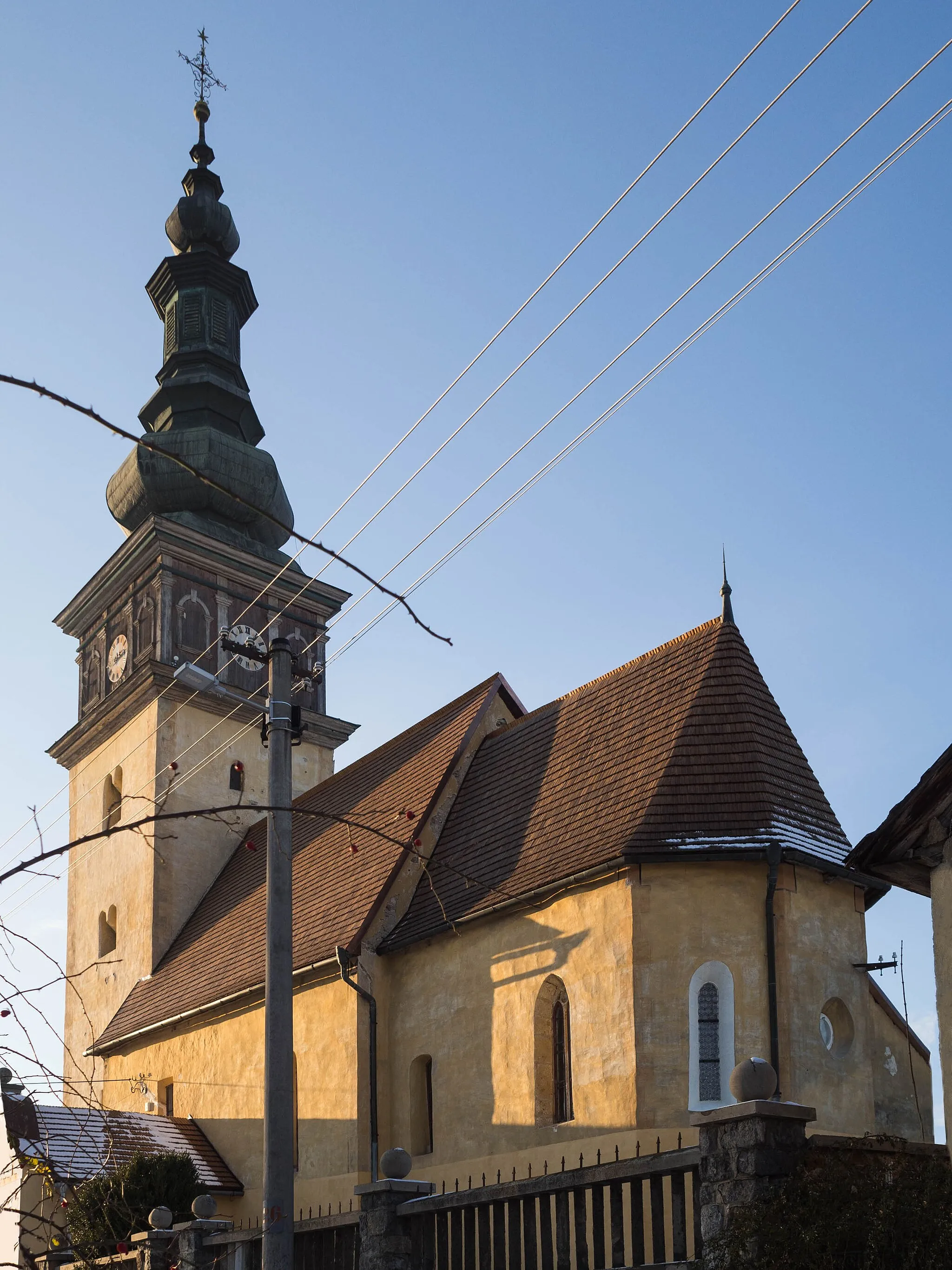 Photo showing: Gotihic Lutheran Church from the 14th century in Ochtiná, Slovakia.