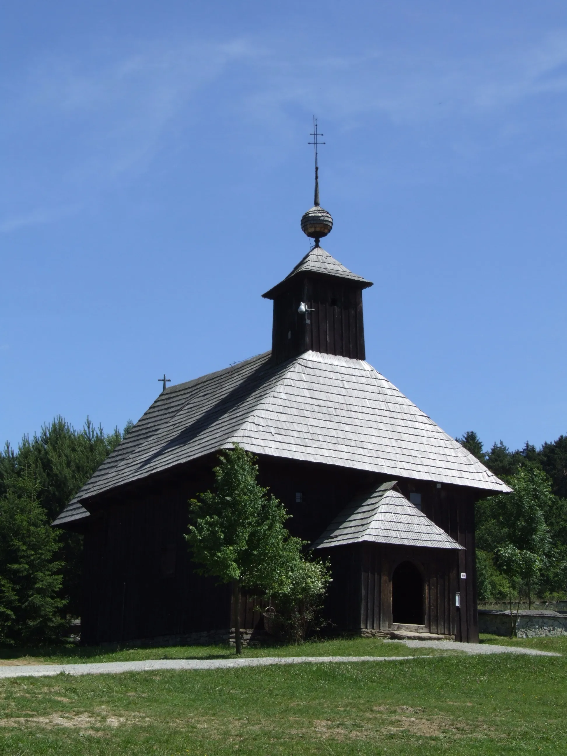 Photo showing: Open air museum Múzeum slovenskej dediny - Martin, Slovakia. Wooden church from Rudno