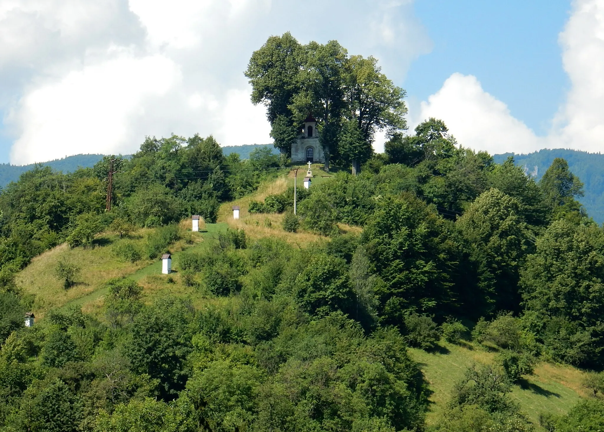 Photo showing: Tajov - view of the calvary