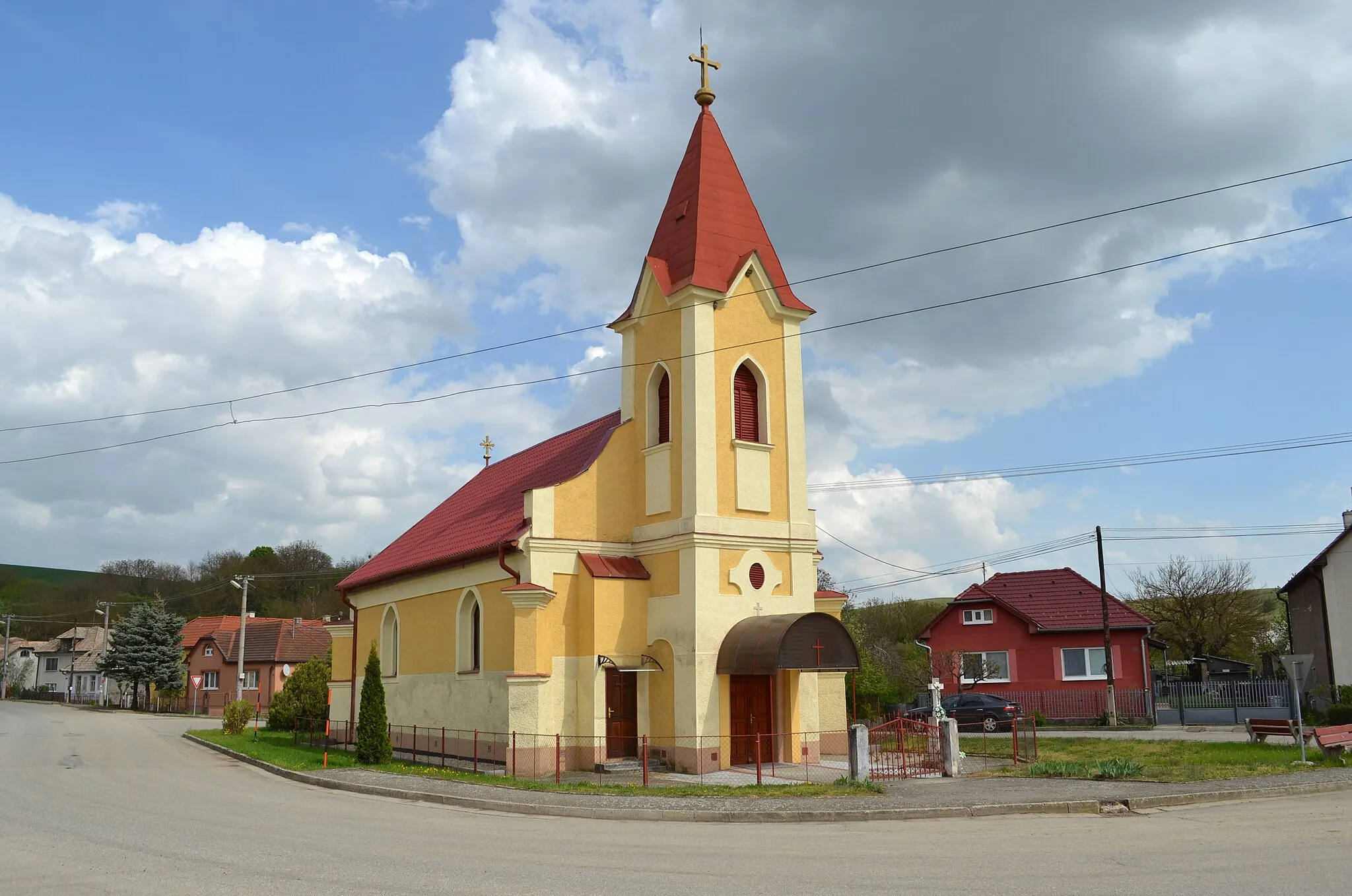 Photo showing: Dolné Zahorany, Kostol sv. Michala Archanjela