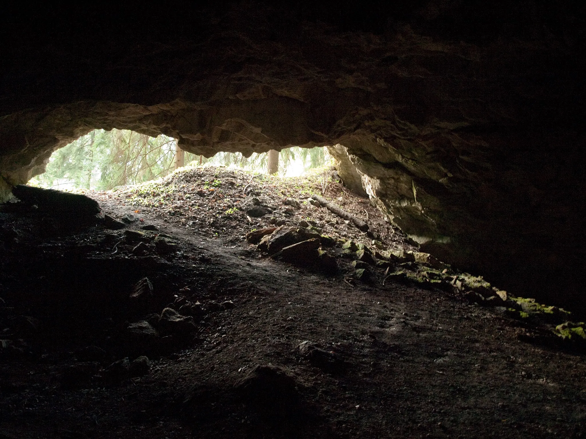Photo showing: Dúpnica cave.