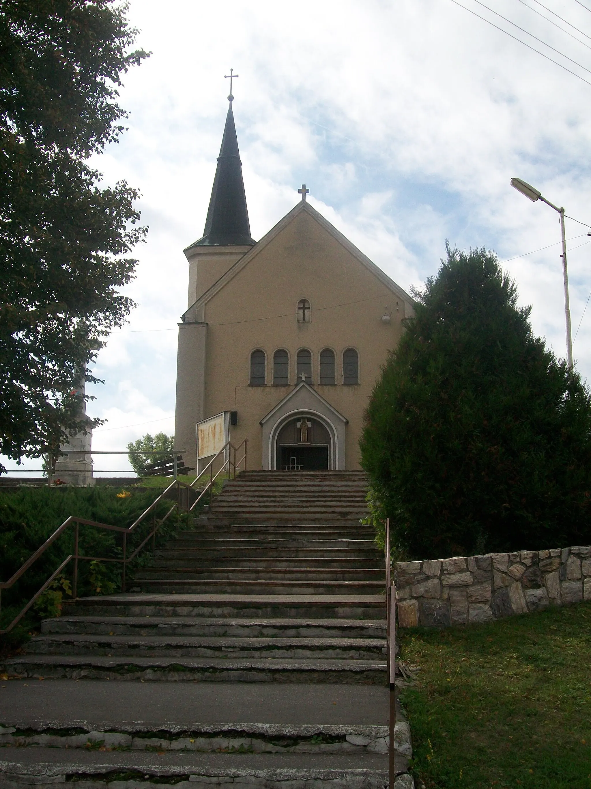 Photo showing: The Roman Catholic Church of St. Martin from year 1930.