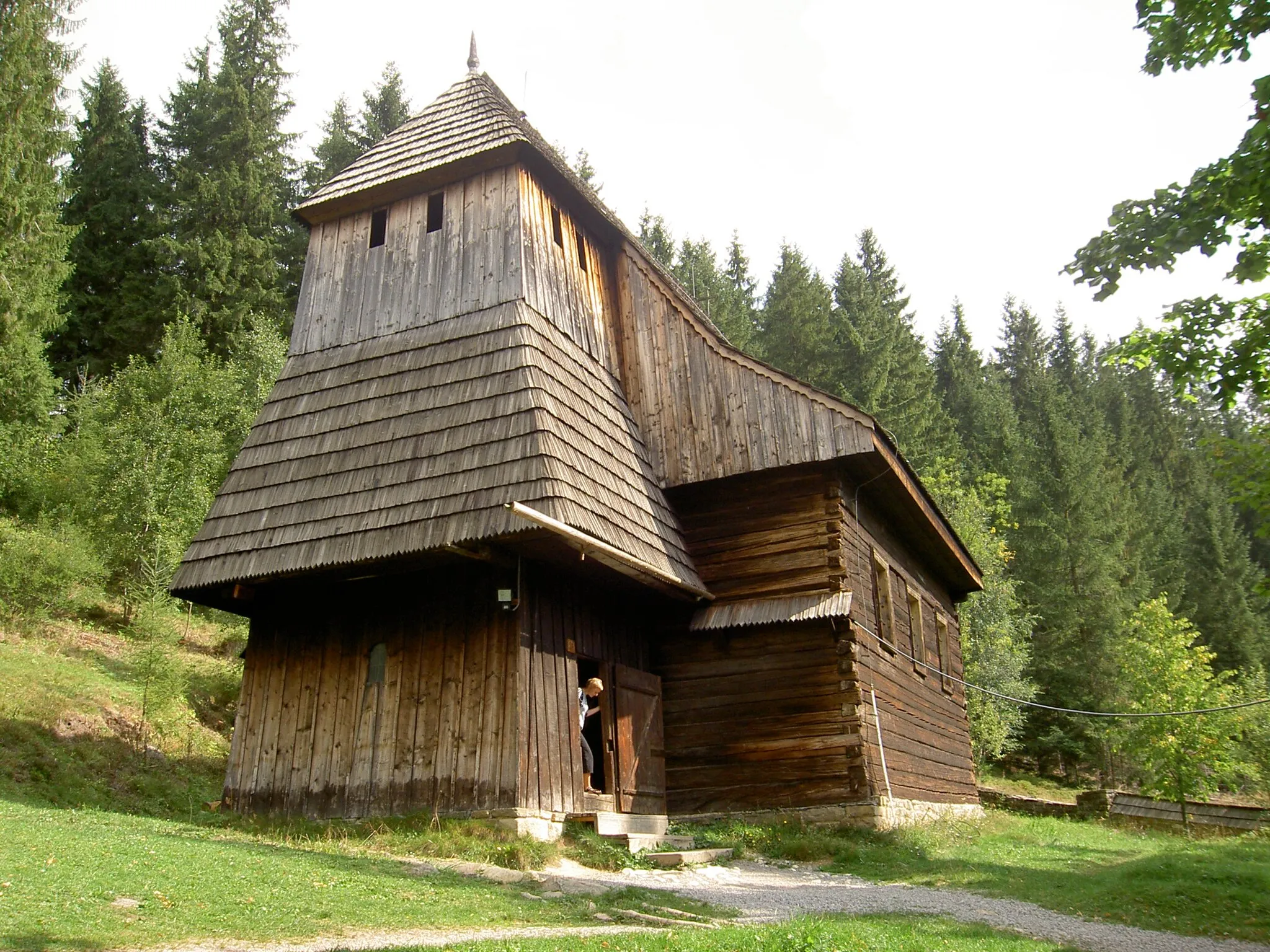 Photo showing: Muzeum oravské vesnice Zuberec - Brestová, kostel sv. Alžběty ze Zábreže z 15. století