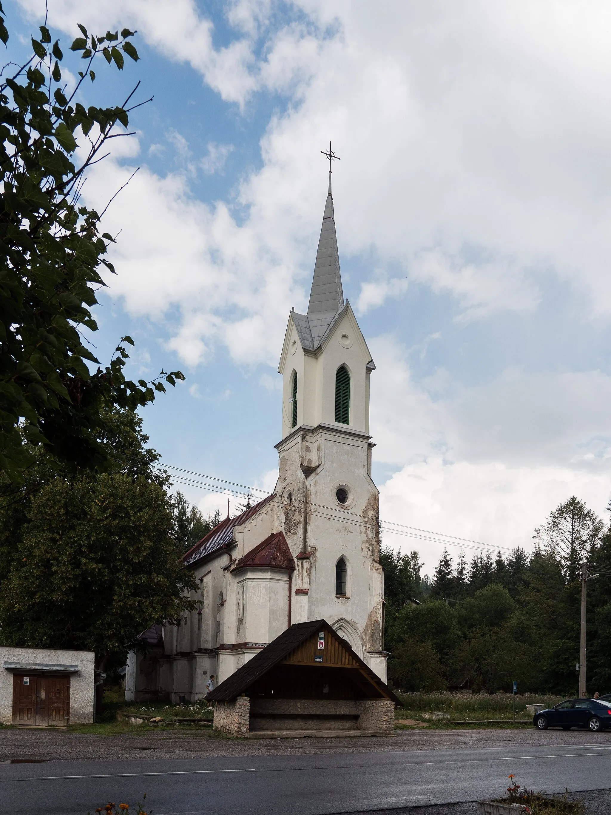 Photo showing: The Lutheran Church in Vaľkovňa, Slovakia, Gothic Revival building from 1904.