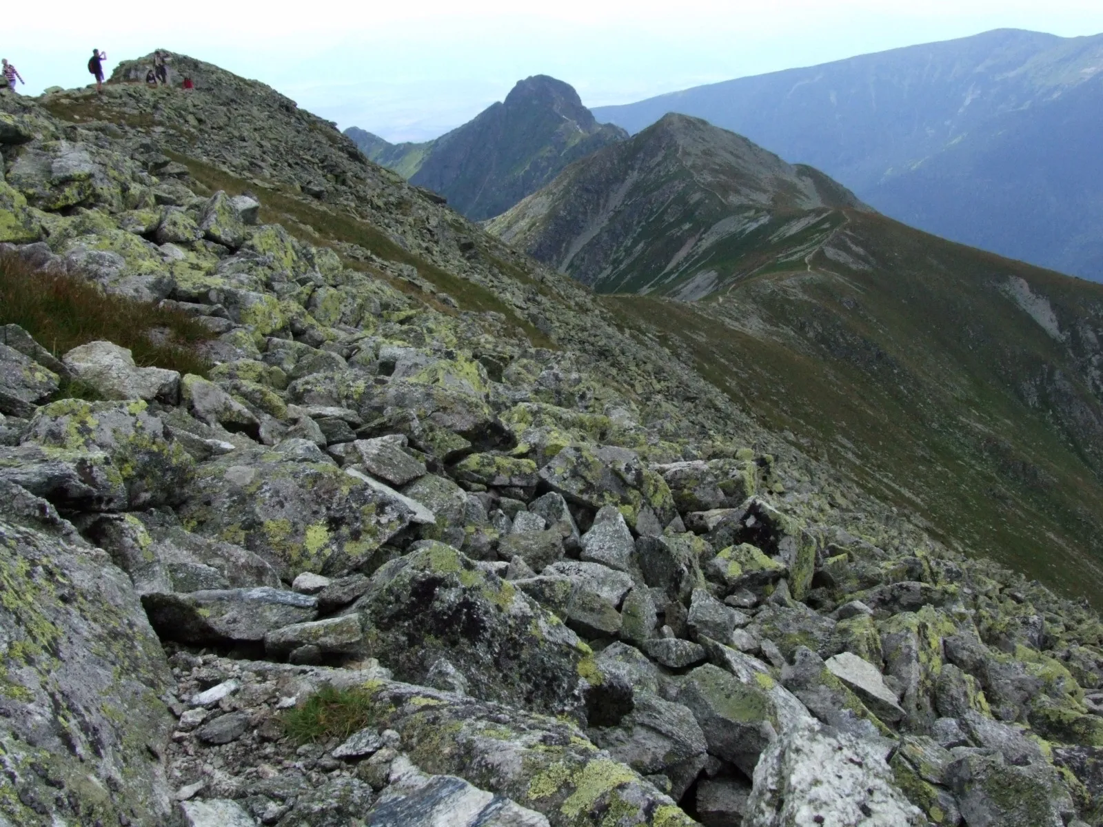 Photo showing: Otargańce (Tatry Zachodnie). Od lewej: Raczkowa Czuba, Wyżnia Magura, Pośrednia Magura, Niżnia Magura