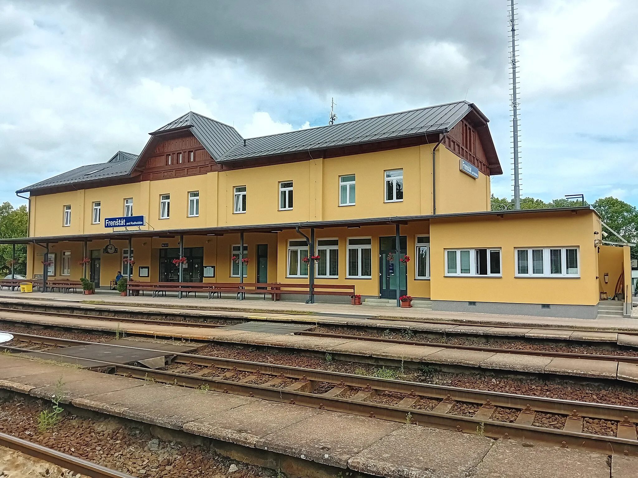 Photo showing: Železniční stanice ve Frenštátě pod Radhoštěm v červenci 2023