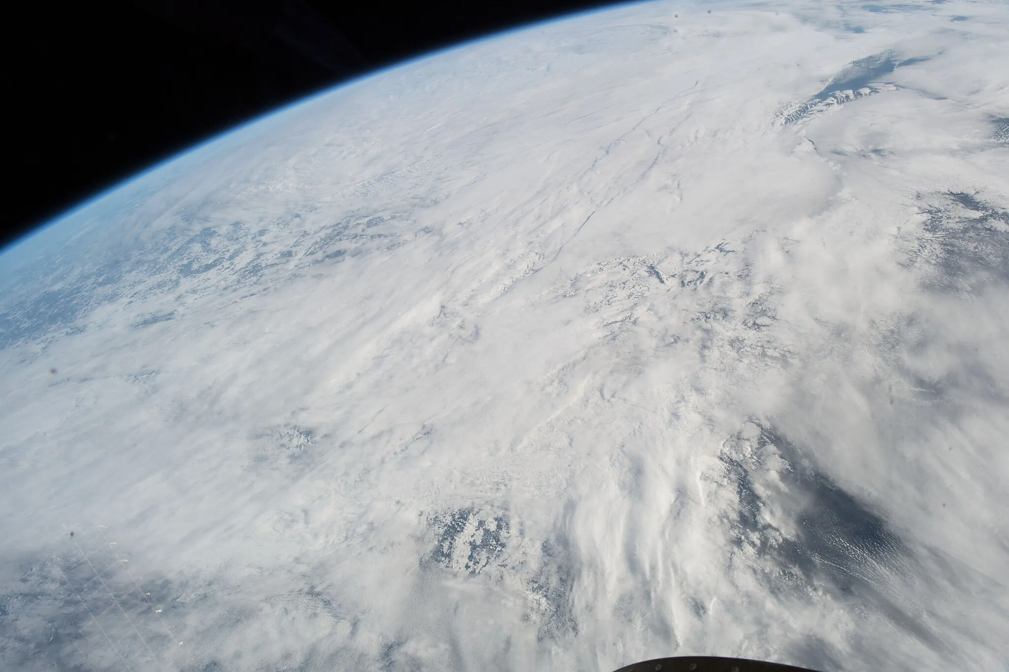 Photo showing: View of Earth taken during ISS Expedition 54.