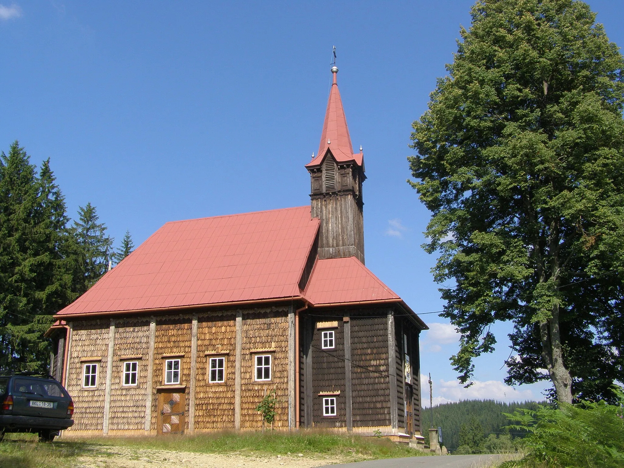 Photo showing: Gruň, Kostel Panny Marie Pomocné, západní strana