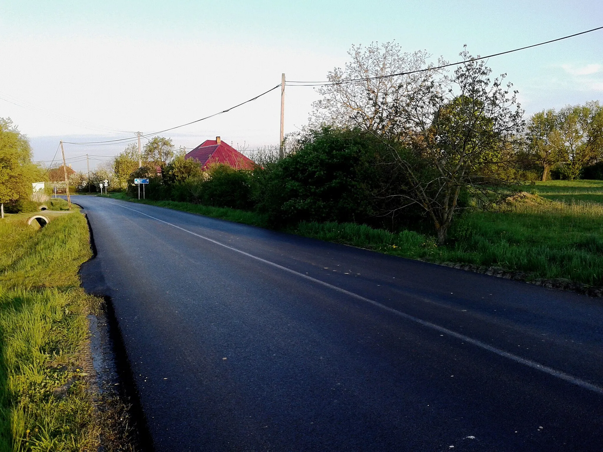 Photo showing: 3rd class road no. III/050208, view from north-west part of the Borough of Albinov, town of Sečovce, Slovakia