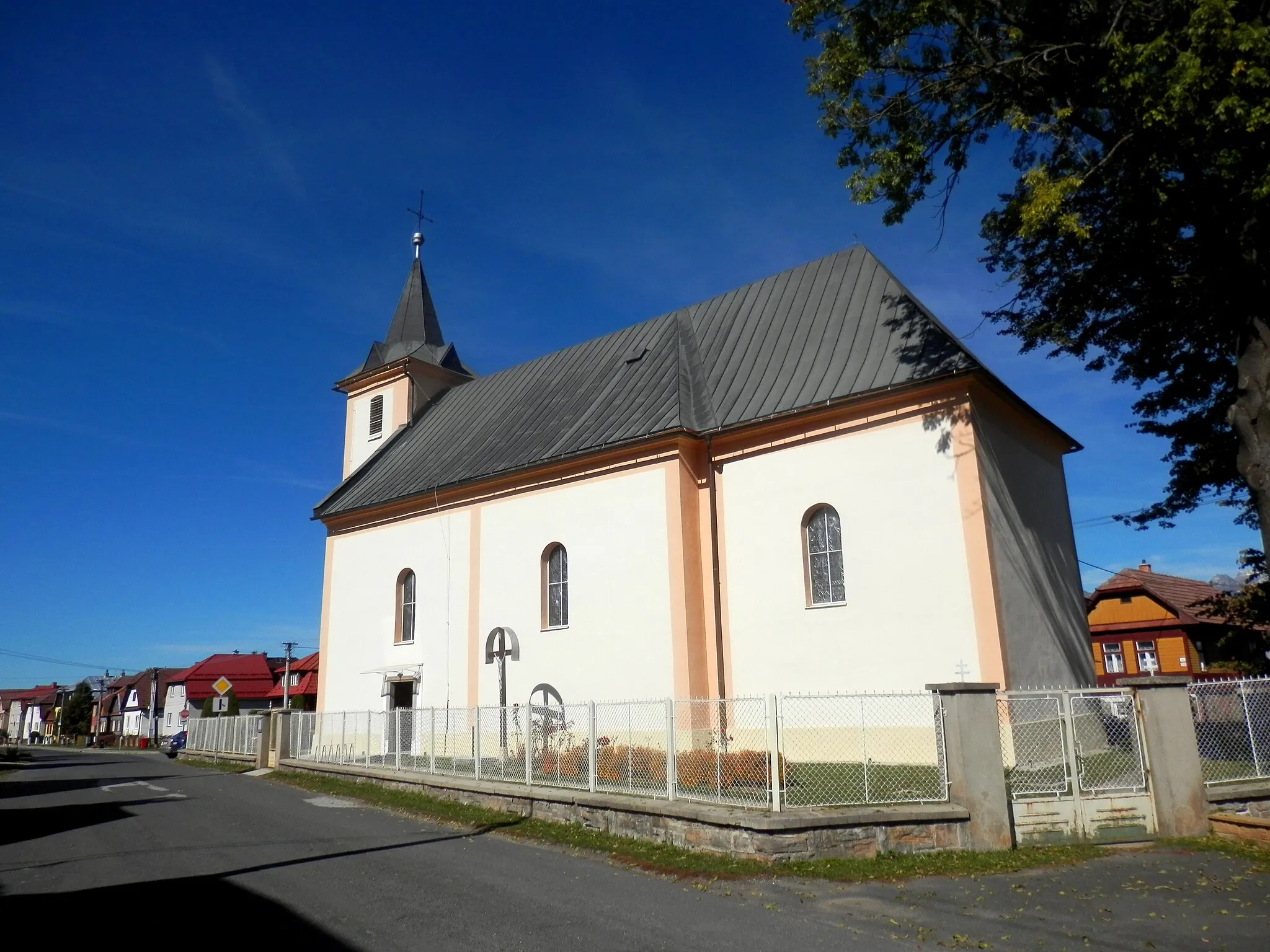 Photo showing: Kostol svätého Mikuláša, obec Šuňava okres Poprad. Slovensko.