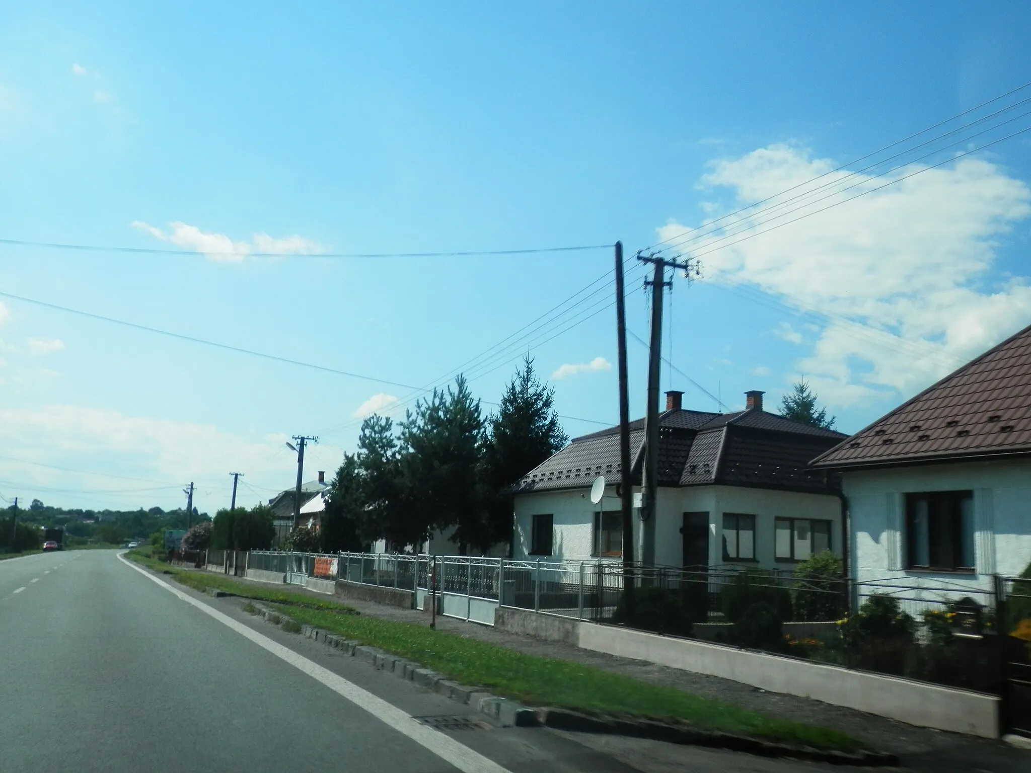 Photo showing: Intravilán zemplínskej obce Závadka, okres Michalovce. Slovensko.