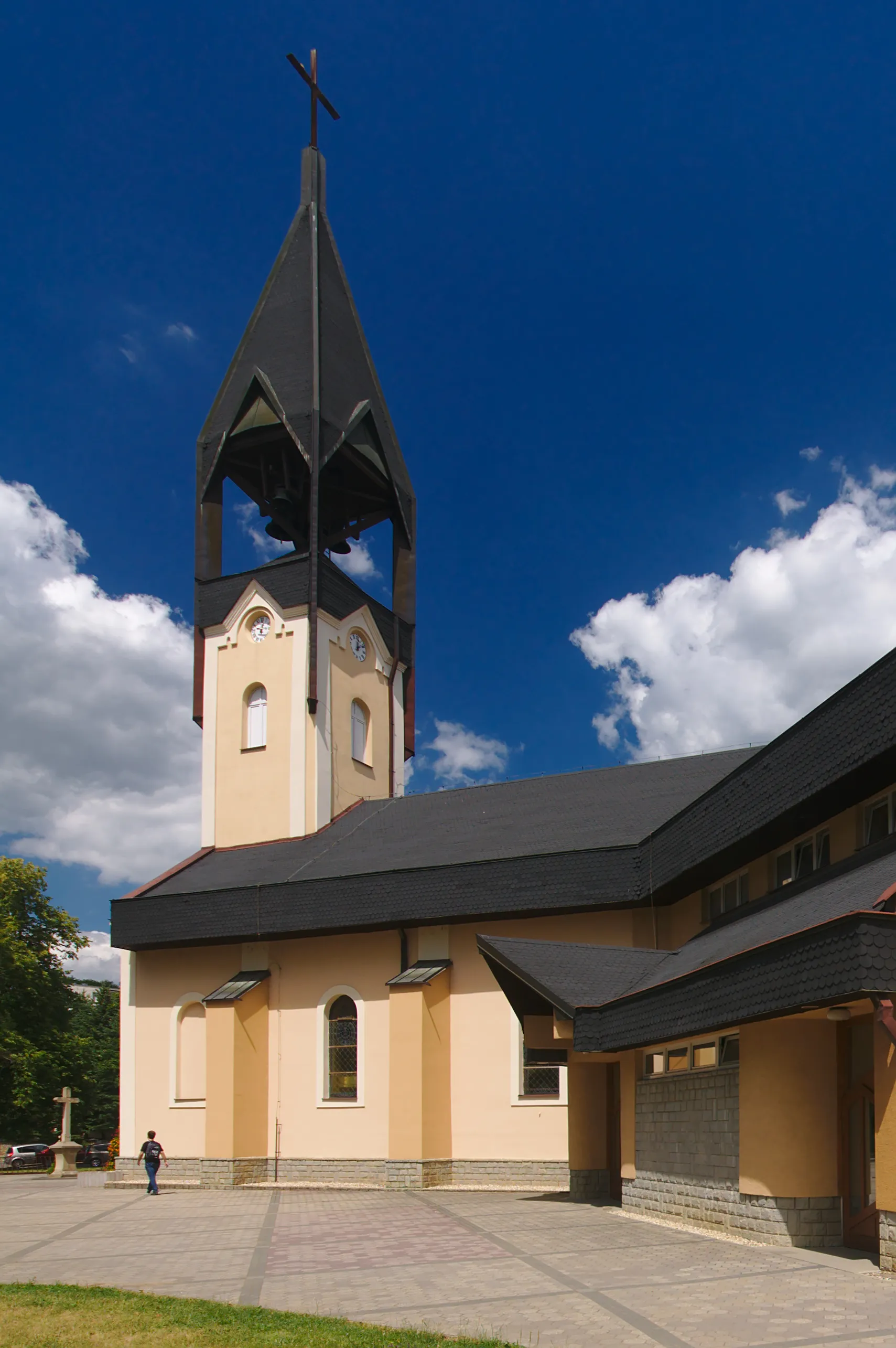 Photo showing: Kostol povyšenia svätého kríža, Snina