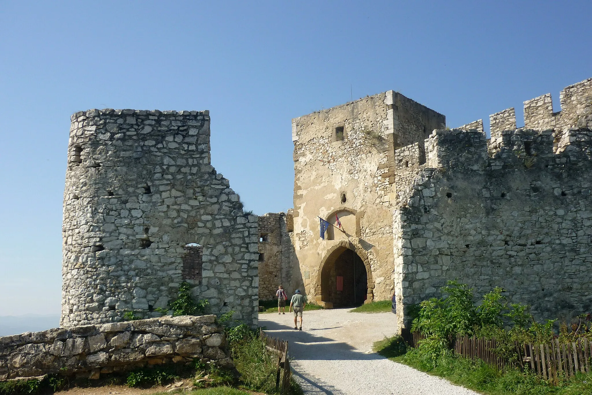 Photo showing: Zipser Burg (Spišský hrad) in der Slowakei: Burgtor