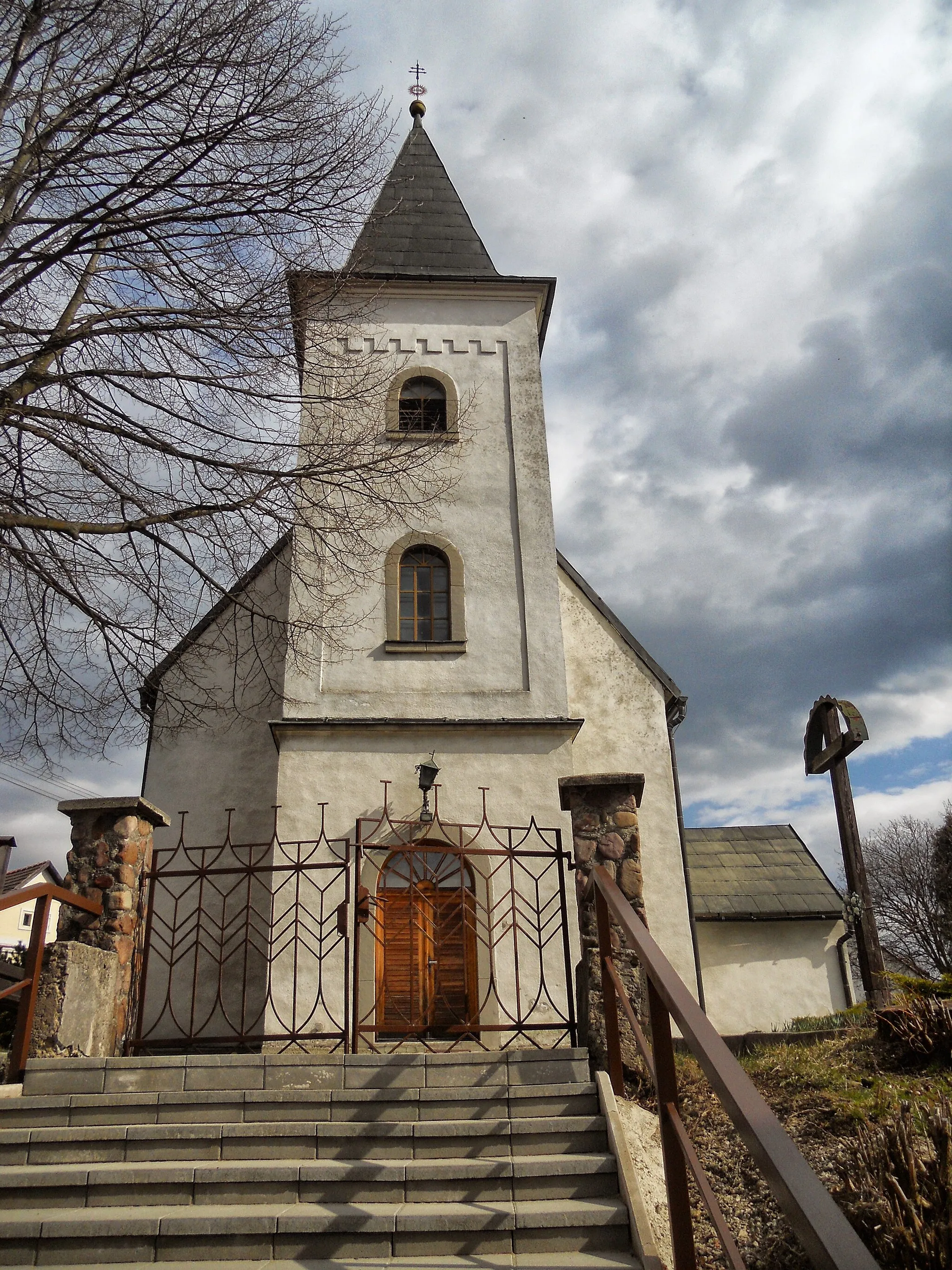 Photo showing: Catholic Church - Važec