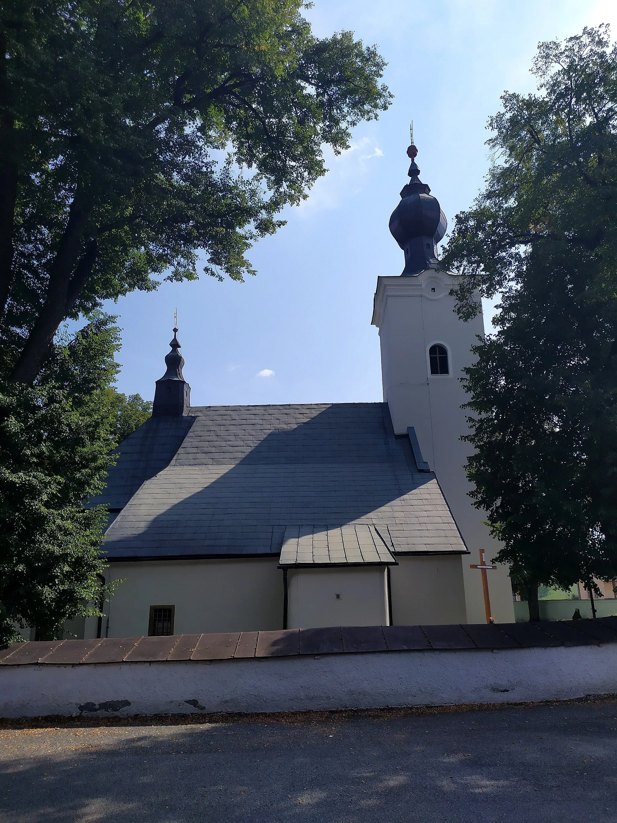 Photo showing: Odorín (okr. Spišská Nová Ves), Kostol svätého Mikuláša; pohľad od severu