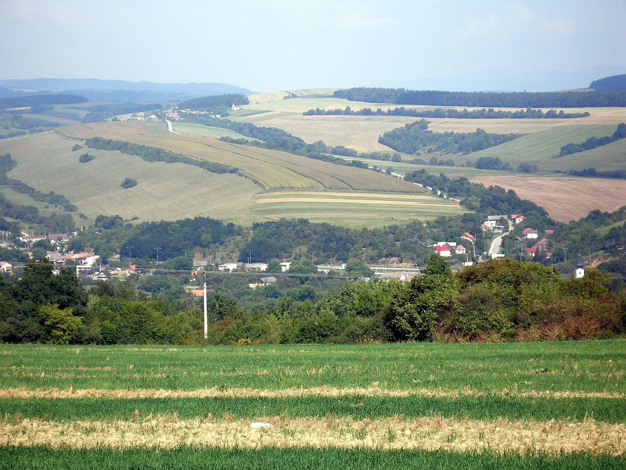 Photo showing: Šarišská obec Chminianska Nová Ves pohľad od Ondrášoviec