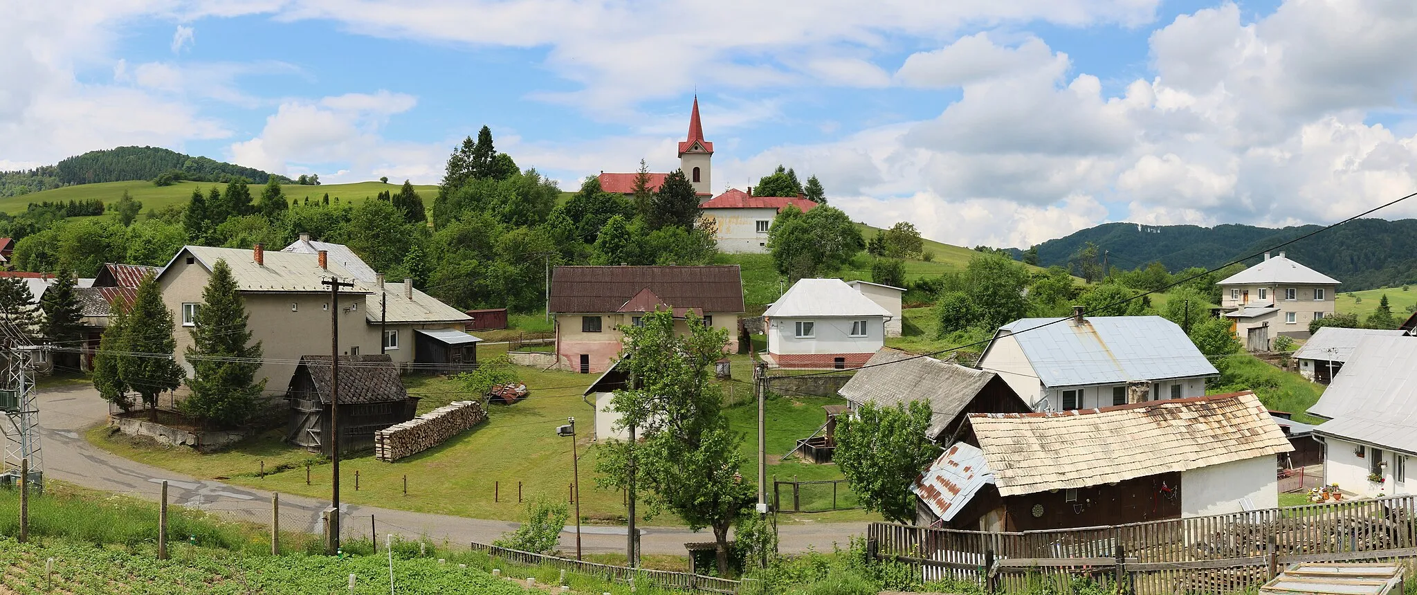 Photo showing: Obručné village