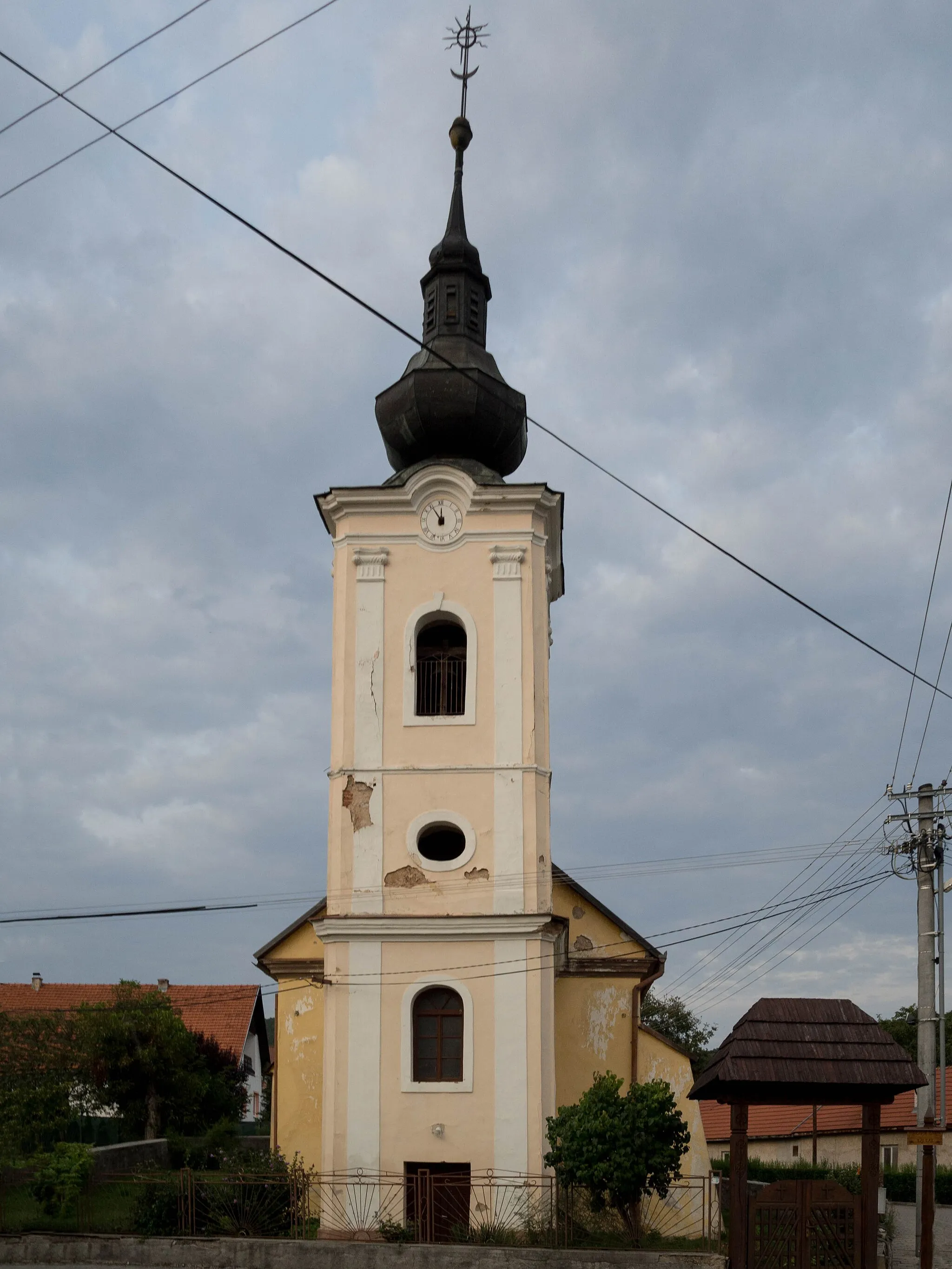 Photo showing: Lutheran Church in Dlhá Ves, Slovakia. Late Baroque building from 1792.