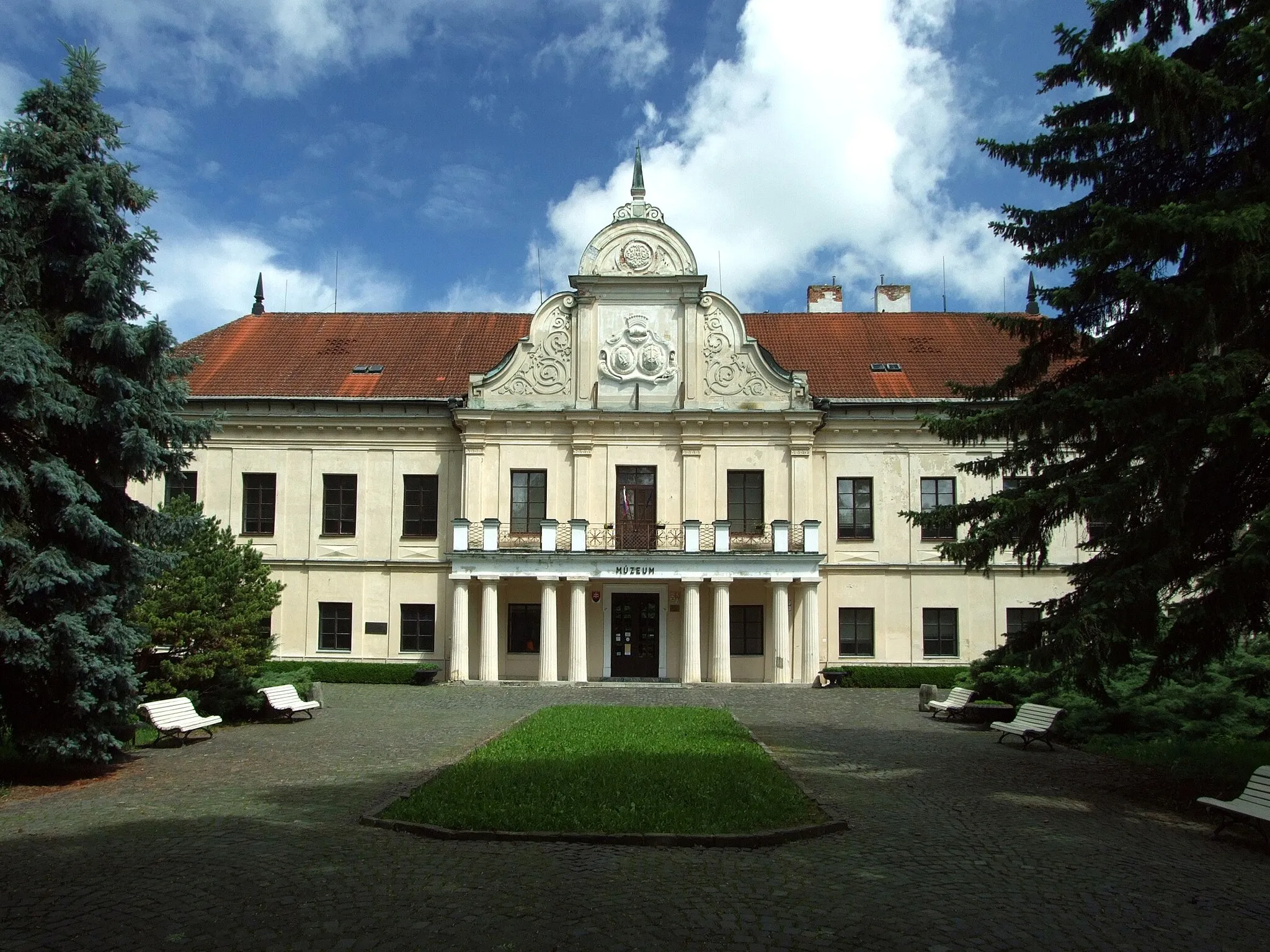 Photo showing: This media shows the protected monument with the number 811-1/1 CHMSK/811-1/1,CHMSK/811-1(other) in the Slovak Republic.