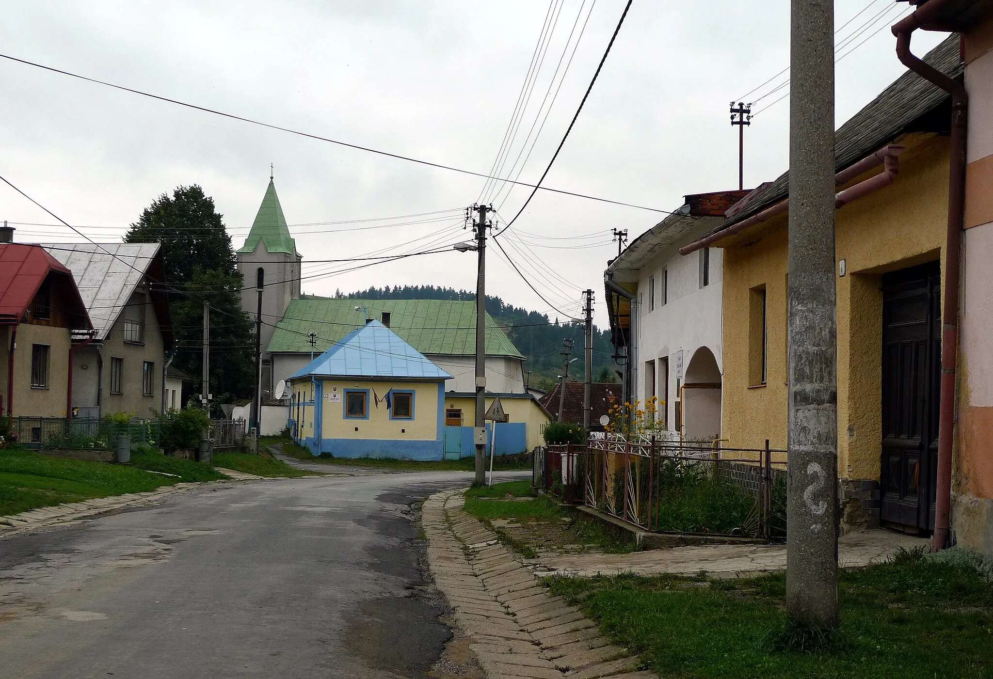 Photo showing: Downtown of Jurské, village in Slovakia
