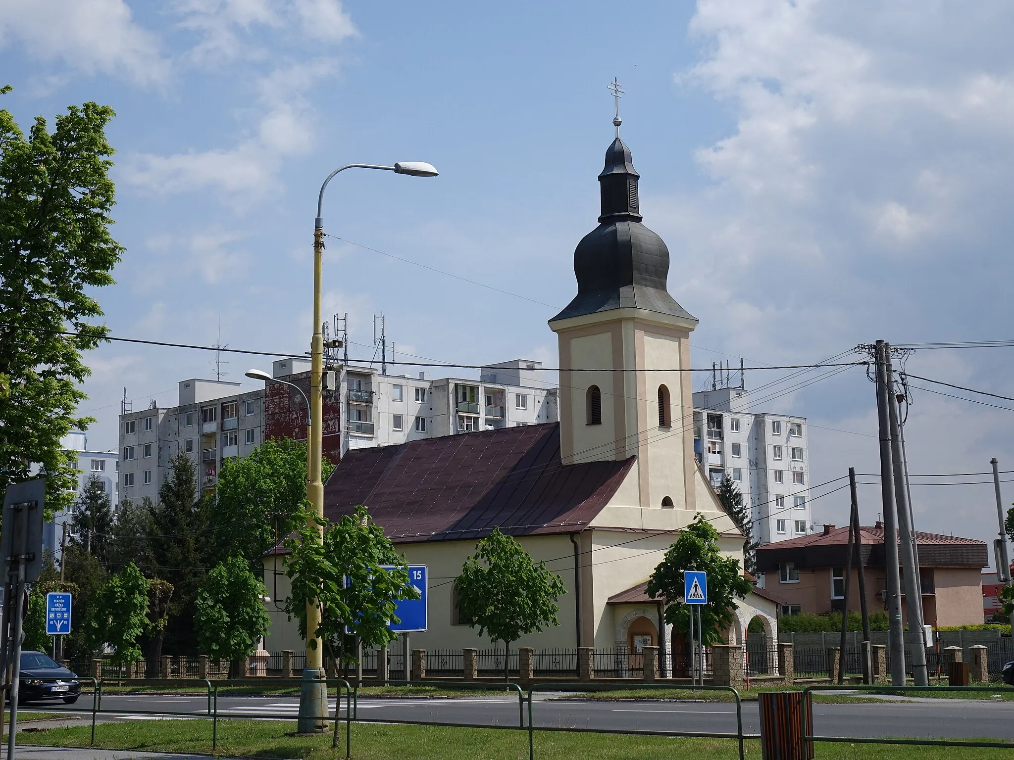 Photo showing: Máj 2019. Kostol Mierová ulica, mesto Strážske. Slovensko.