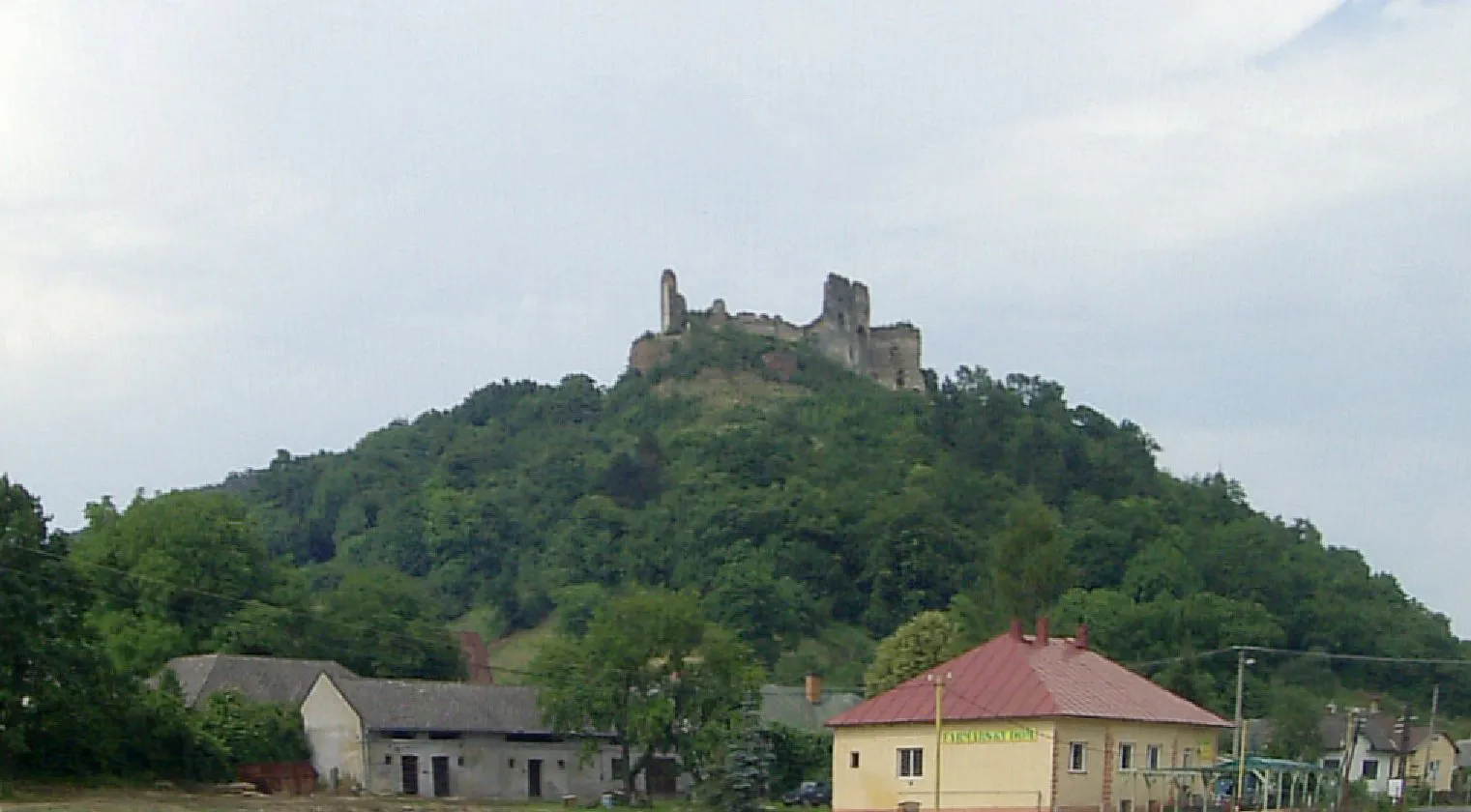 Photo showing: Čičava (hrad), obec Sedliská, Slovensko