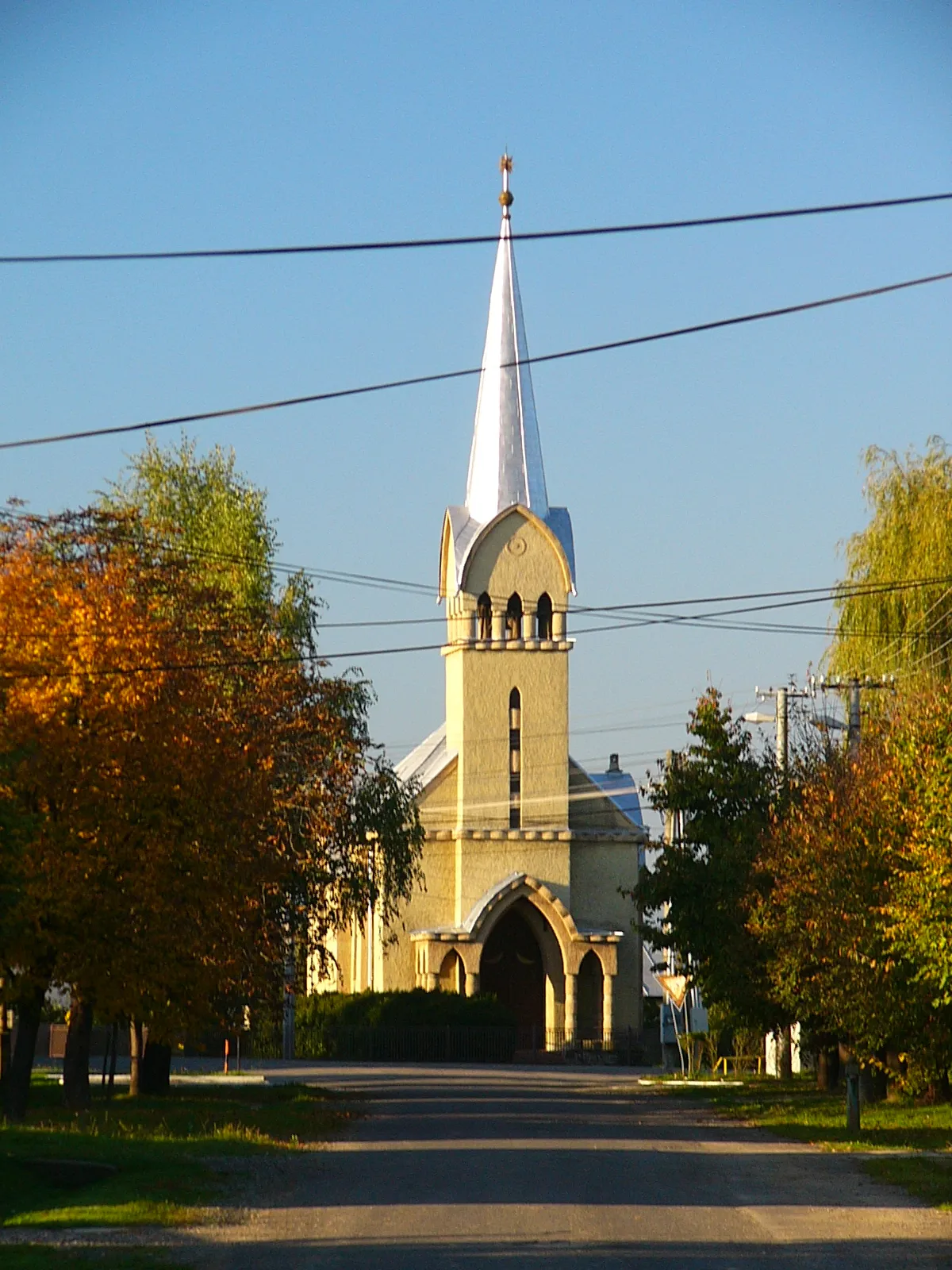Photo showing: church in Bajany