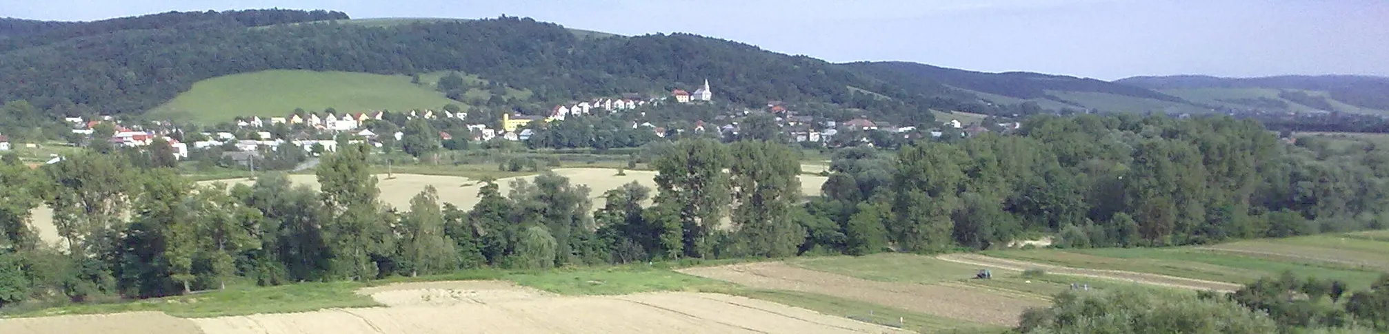 Photo showing: Pohľad na Marhaň zo západu.