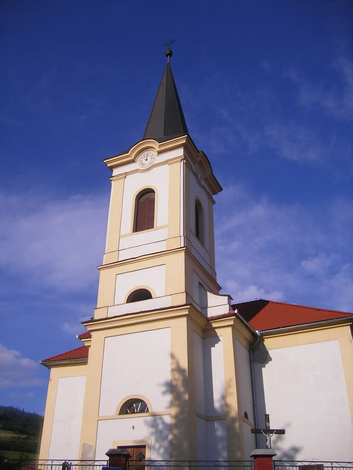Photo showing: Nálepkovo - catholic church
