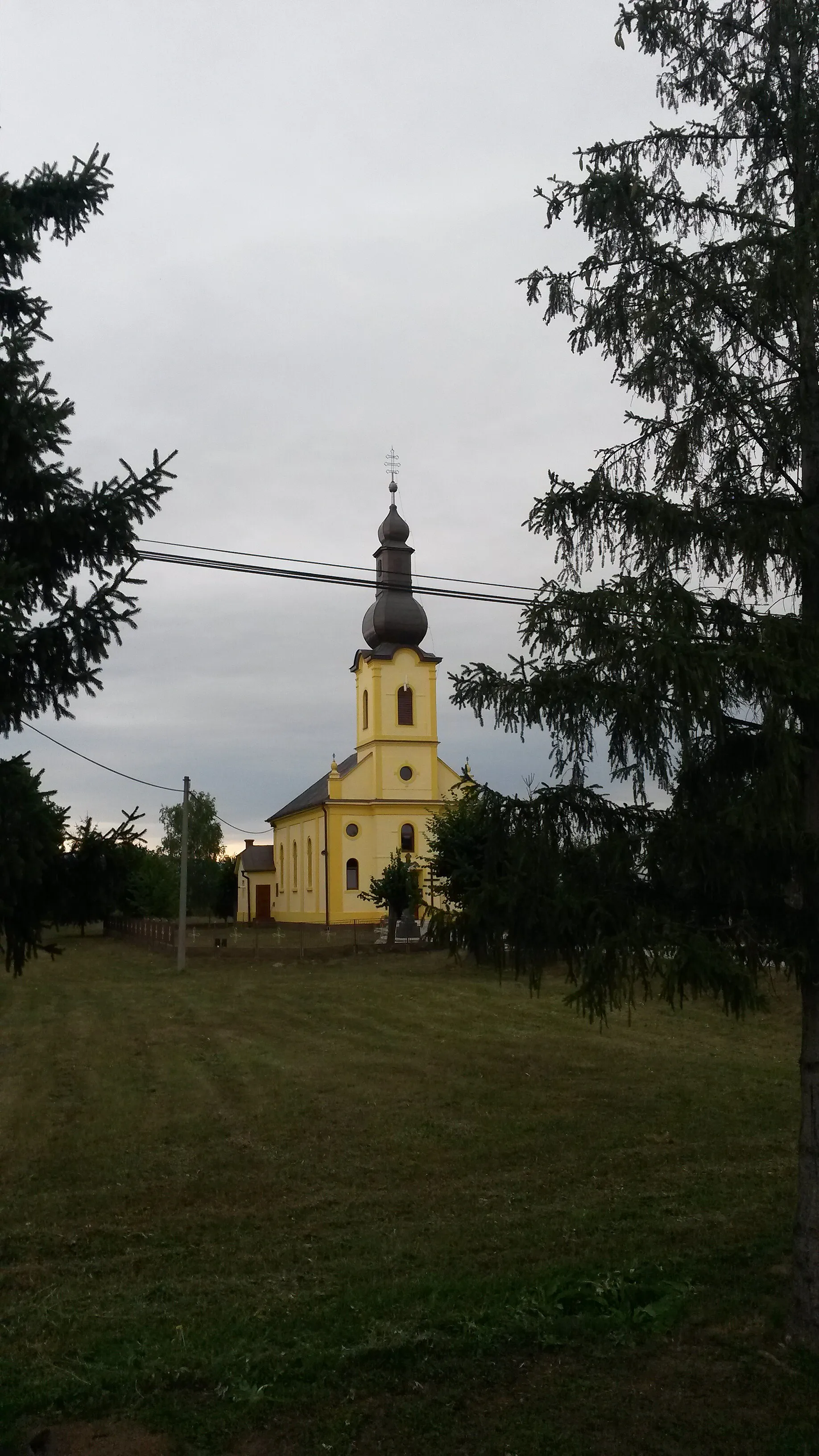 Photo showing: Bunkovce, Farský chrám zosnutia Presvätej Bohorodičky