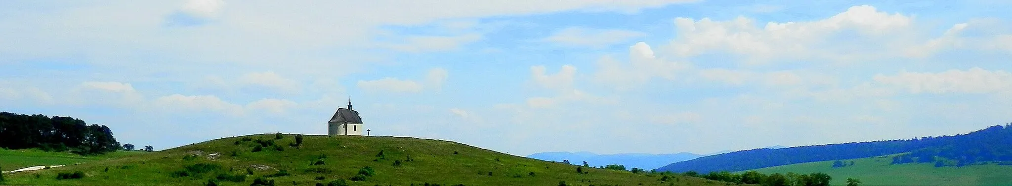 Photo showing: Pohľad od diaľnice na Sivú Bradu, okres Levoča.