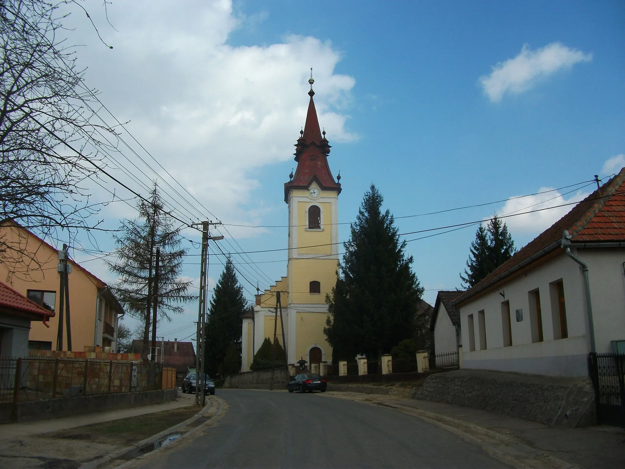 Photo showing: A cigándi református templom déli homlokzata (2015)