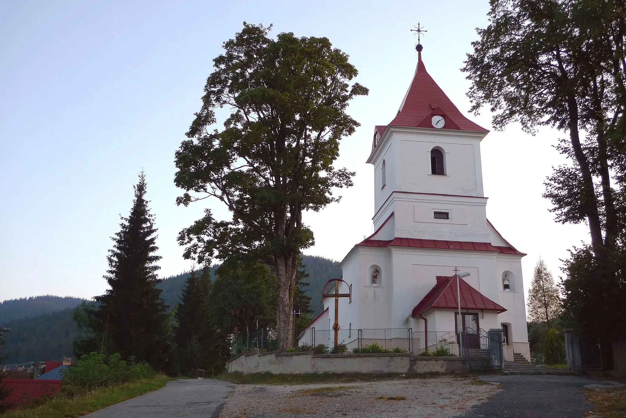 Photo showing: Liptovská Teplička in Slovakia - church