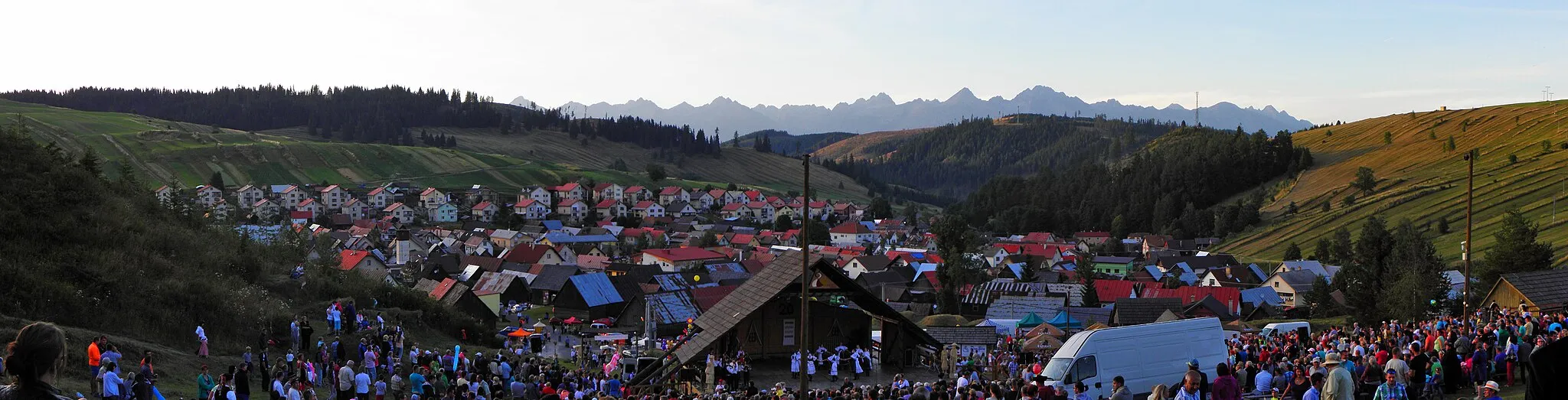 Photo showing: 20. ročník folklórnych slávností Pod Kráľovou hoľou.