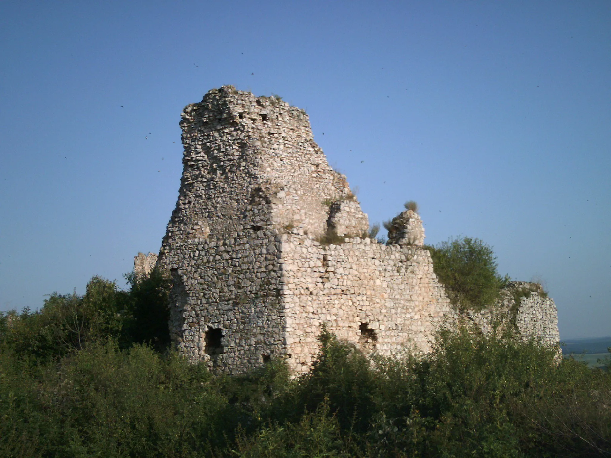 Photo showing: Turna castle in Slovakia, detail from west