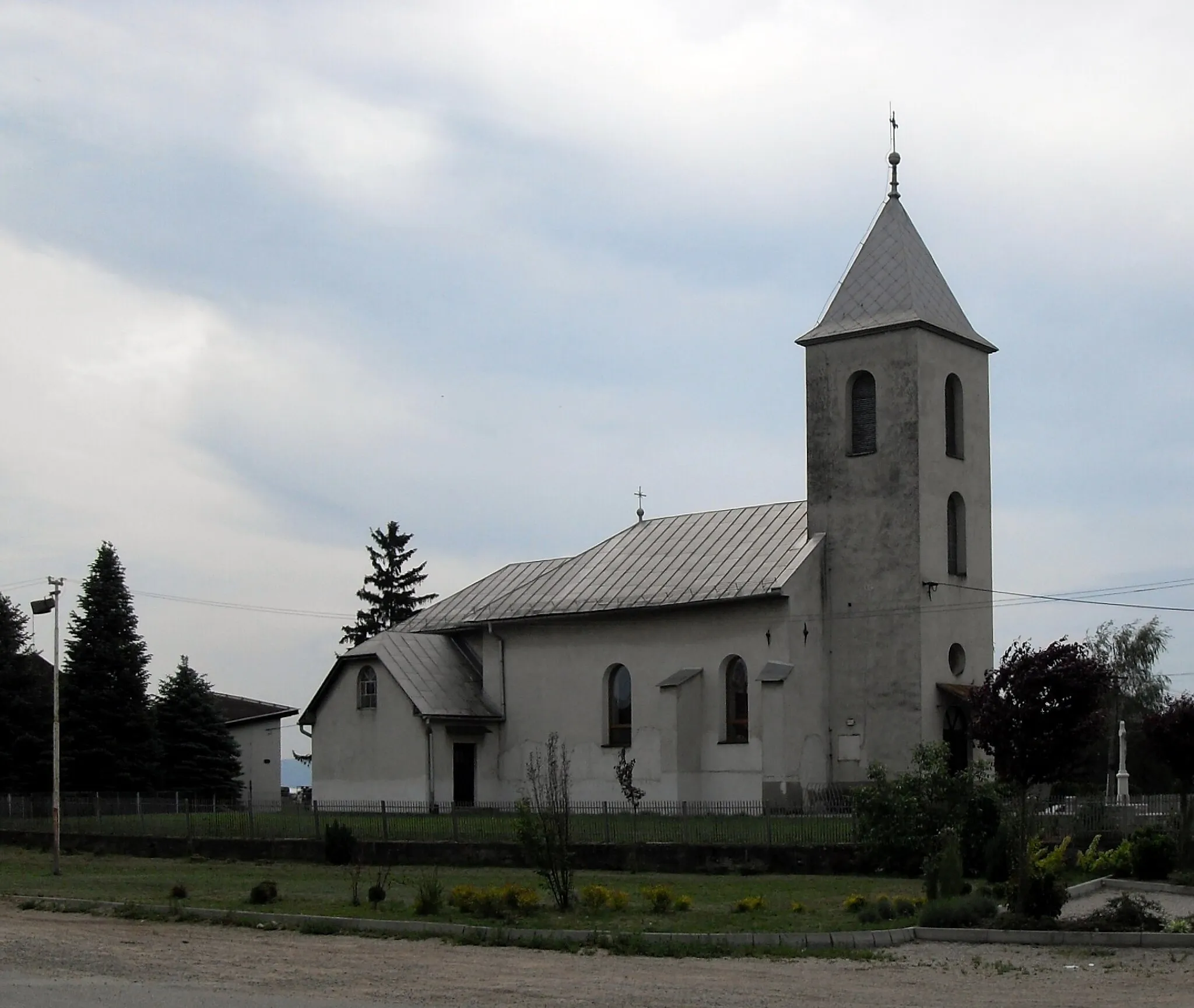 Photo showing: Cestice, Rímskokatolícky Kostol svätého Jána Nepomuckého