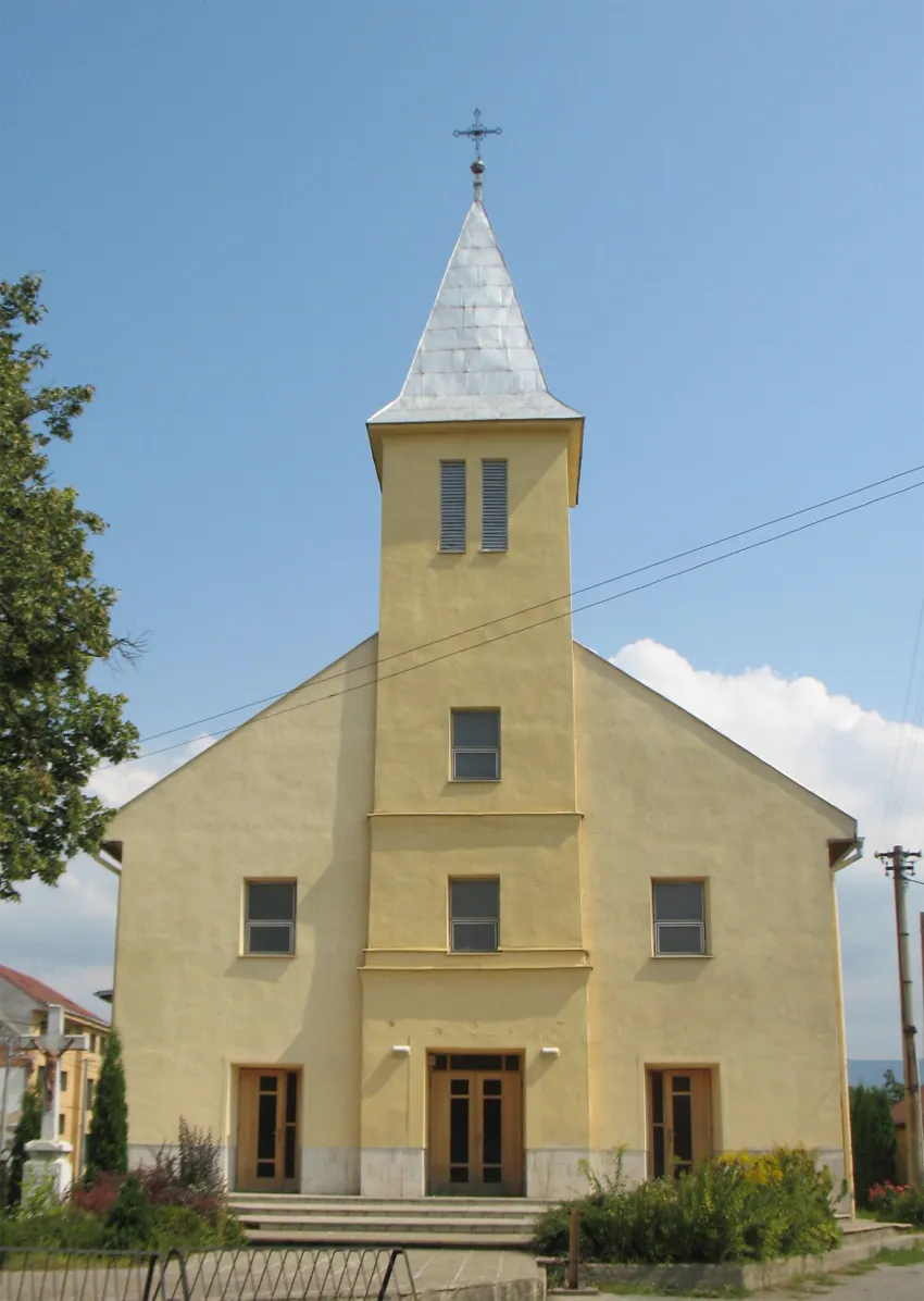 Photo showing: Rom. Cath. Church of Čaňa