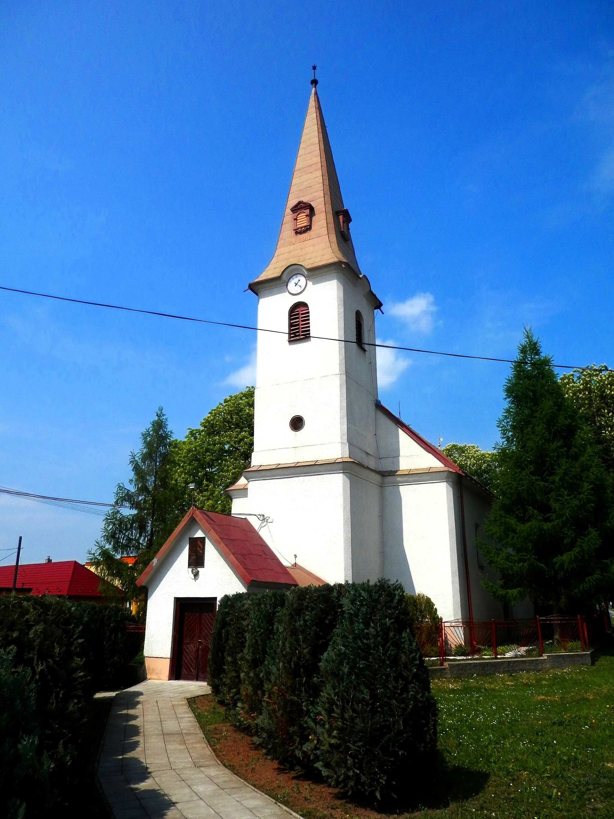 Photo showing: Jar 2018. Kostol v obci Bidovce, okres Košice okolie. Slovensko