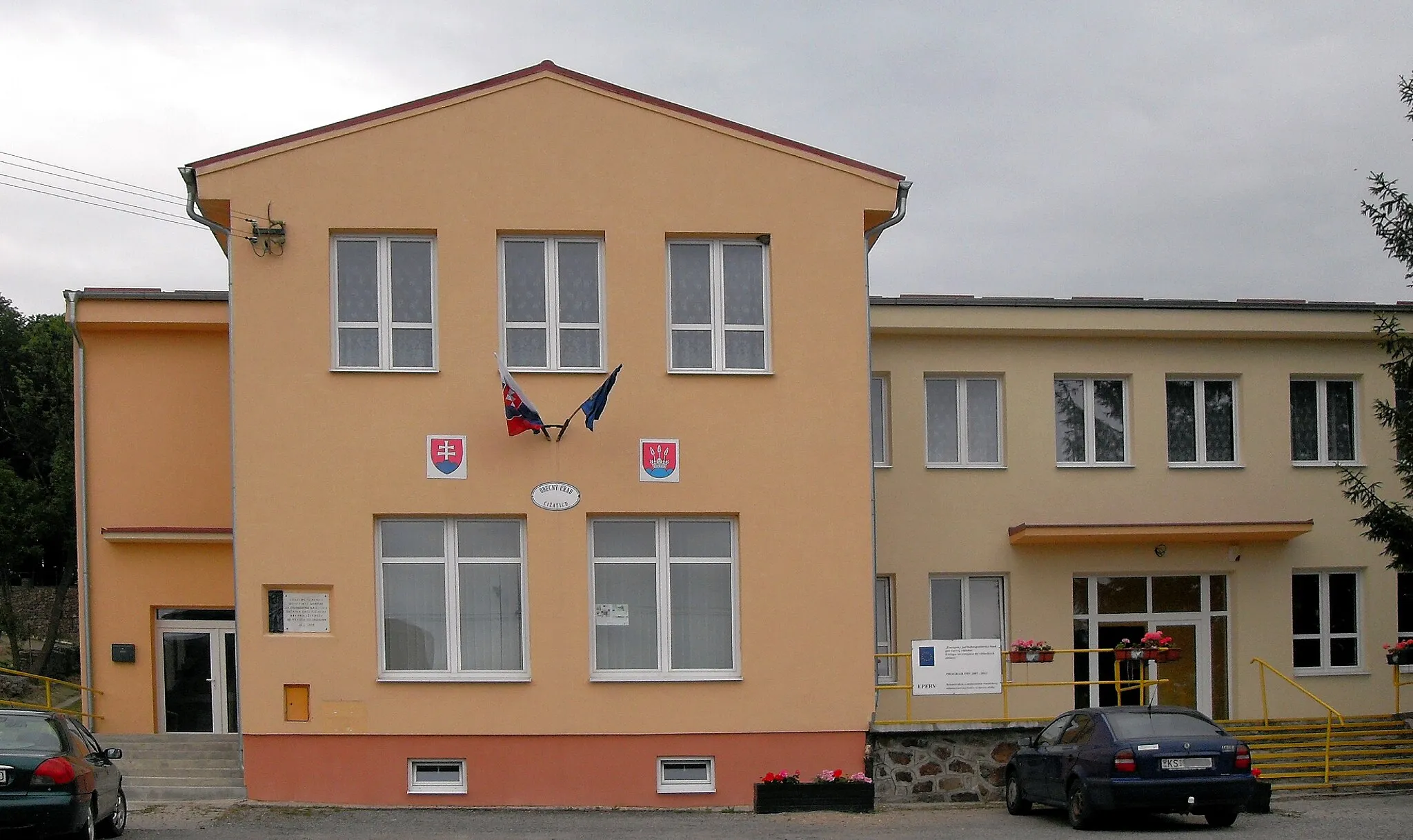 Photo showing: Obecný úrad v Čižatice