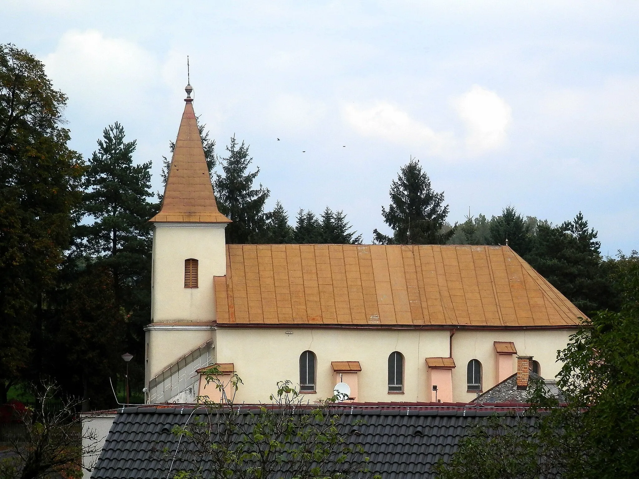 Photo showing: Starý kostol Všetkých svätých. Intravilán obce Budimír. Okres Košice-okolie. Slovensko