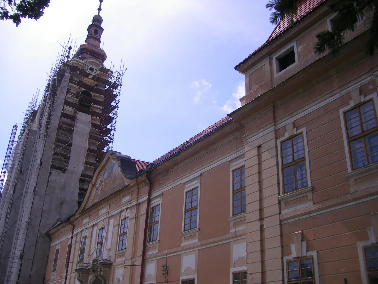Photo showing: Jasov - abbey