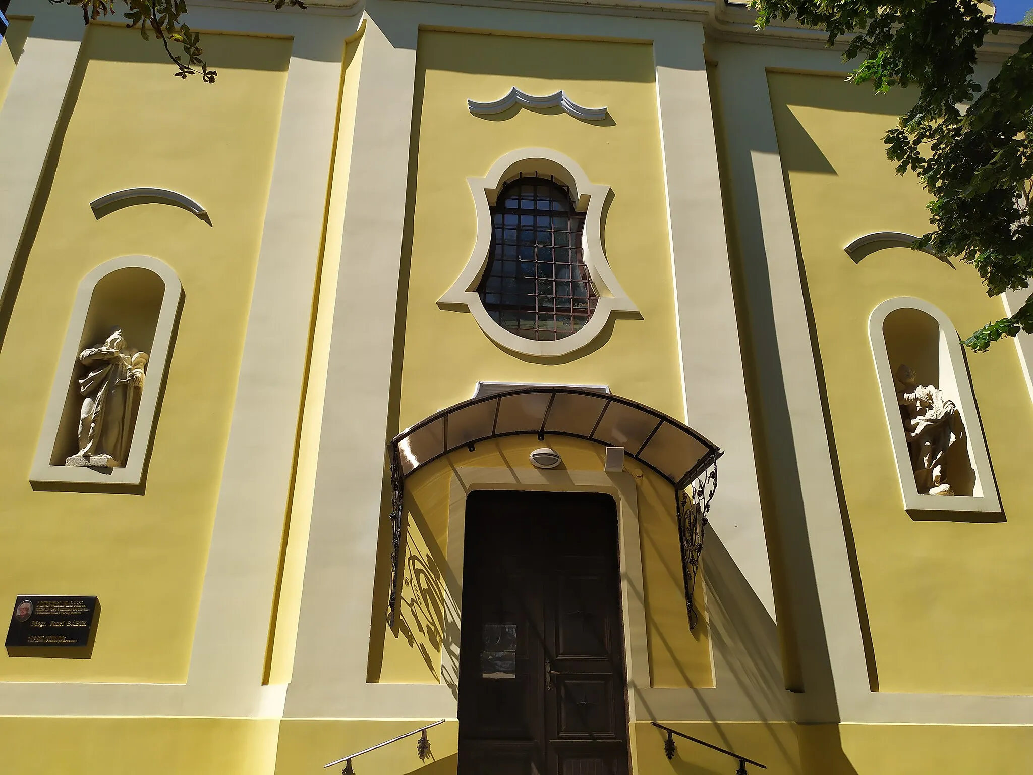 Photo showing: Báb (okr. Nitra), Kostol svätého Imricha; východné priečelie