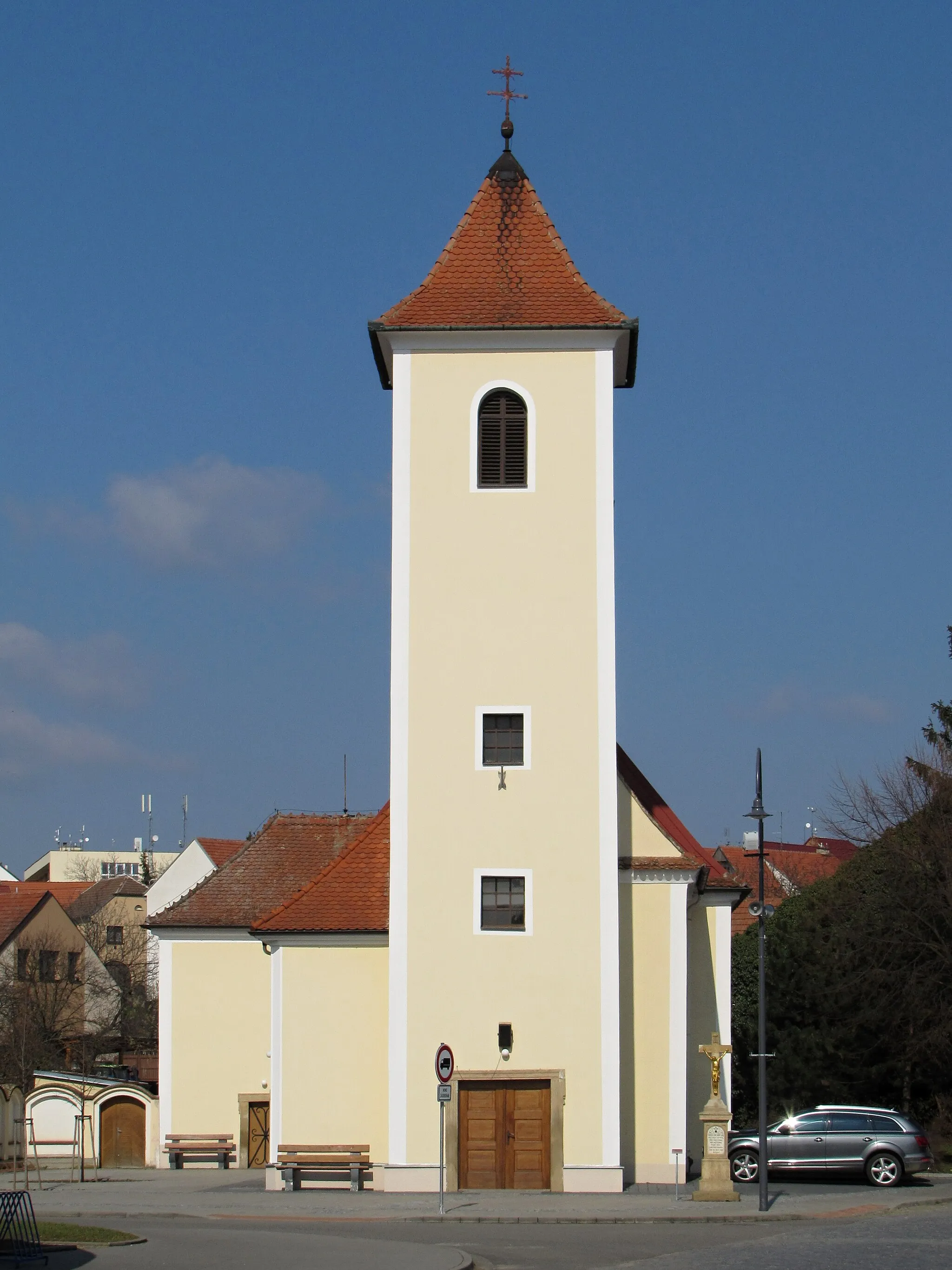 Photo showing: Kostel archanděla Michaela v Šardicích