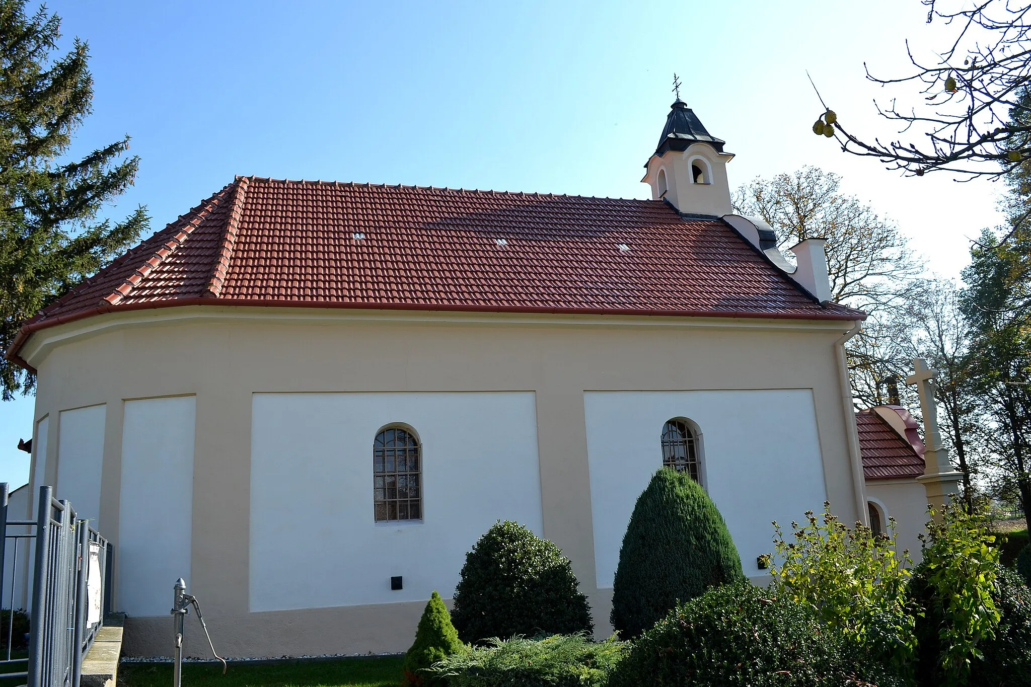 Photo showing: Prietržka (okr. Skalica), Kostol svätej Alžbety; pohľad od západu