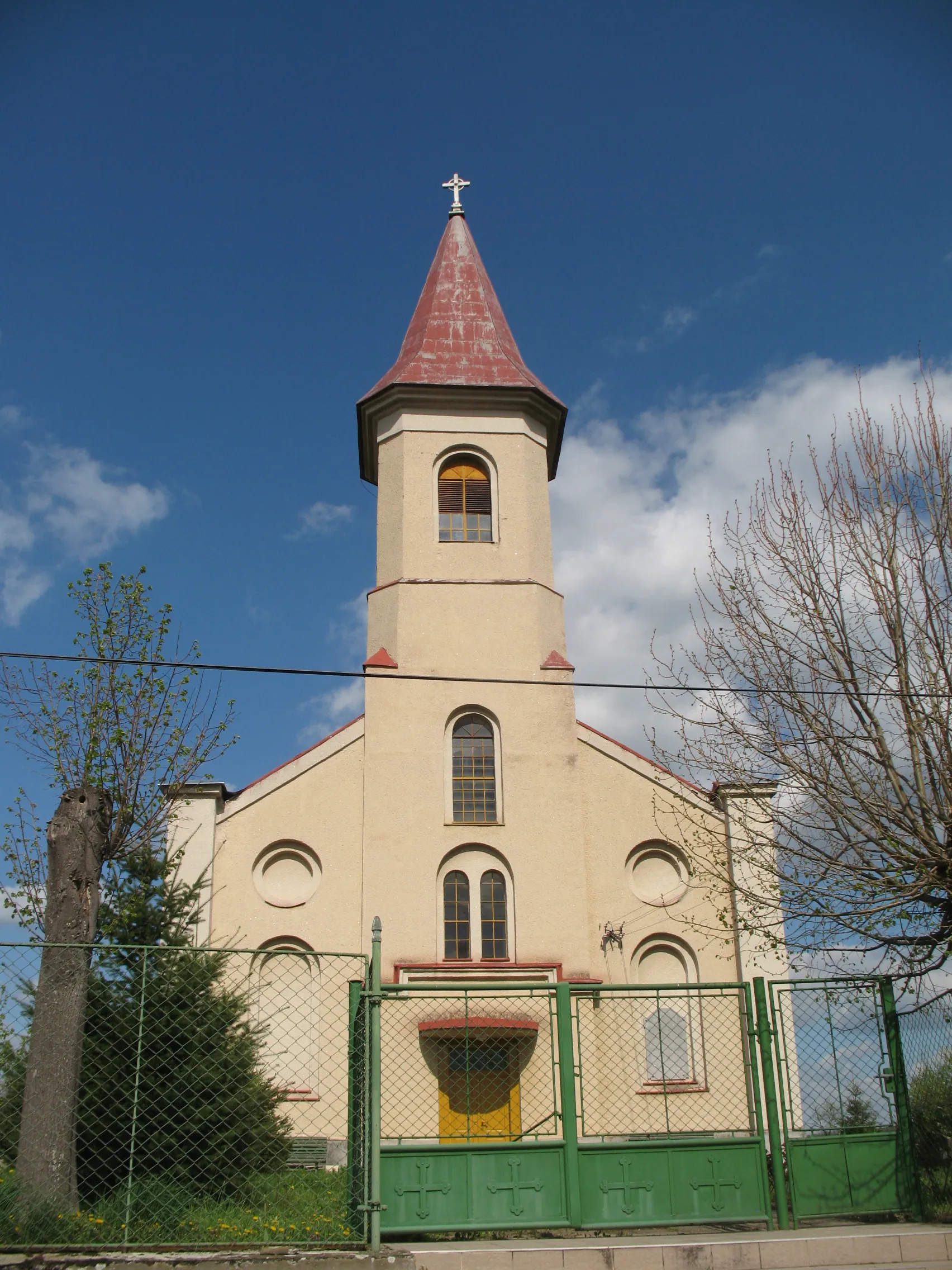 Photo showing: Terény