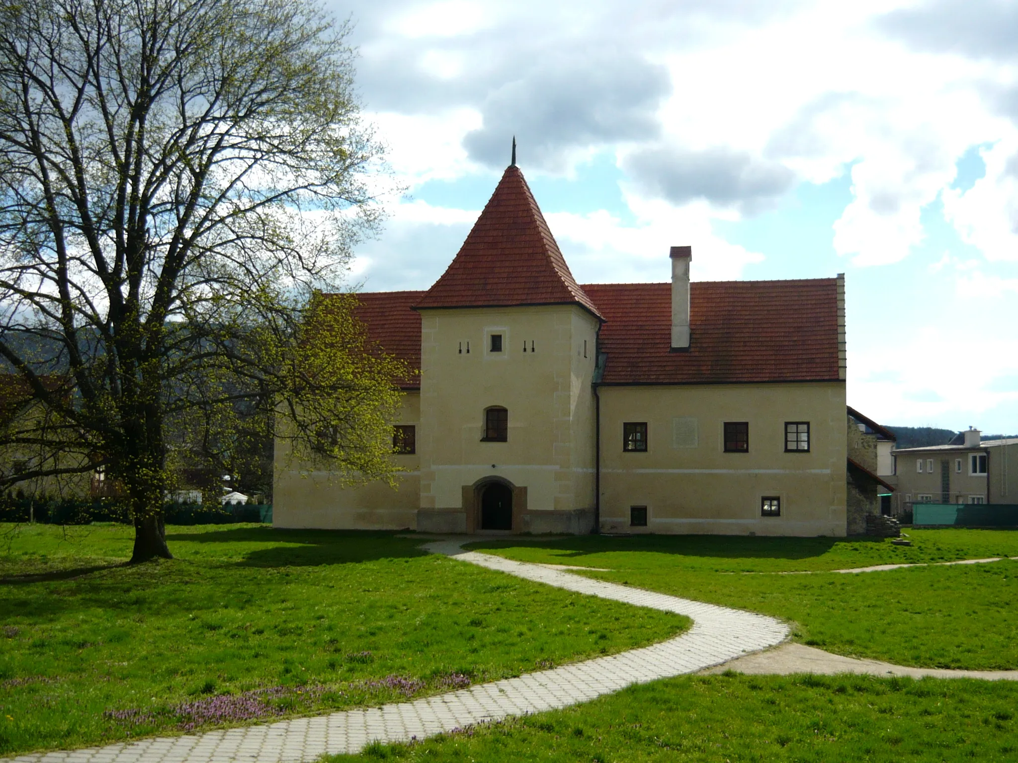 Photo showing: This media shows the protected monument with the number 305-231/1 CHMSK/305-231/1,CHMSK/305-231(other) in the Slovak Republic.