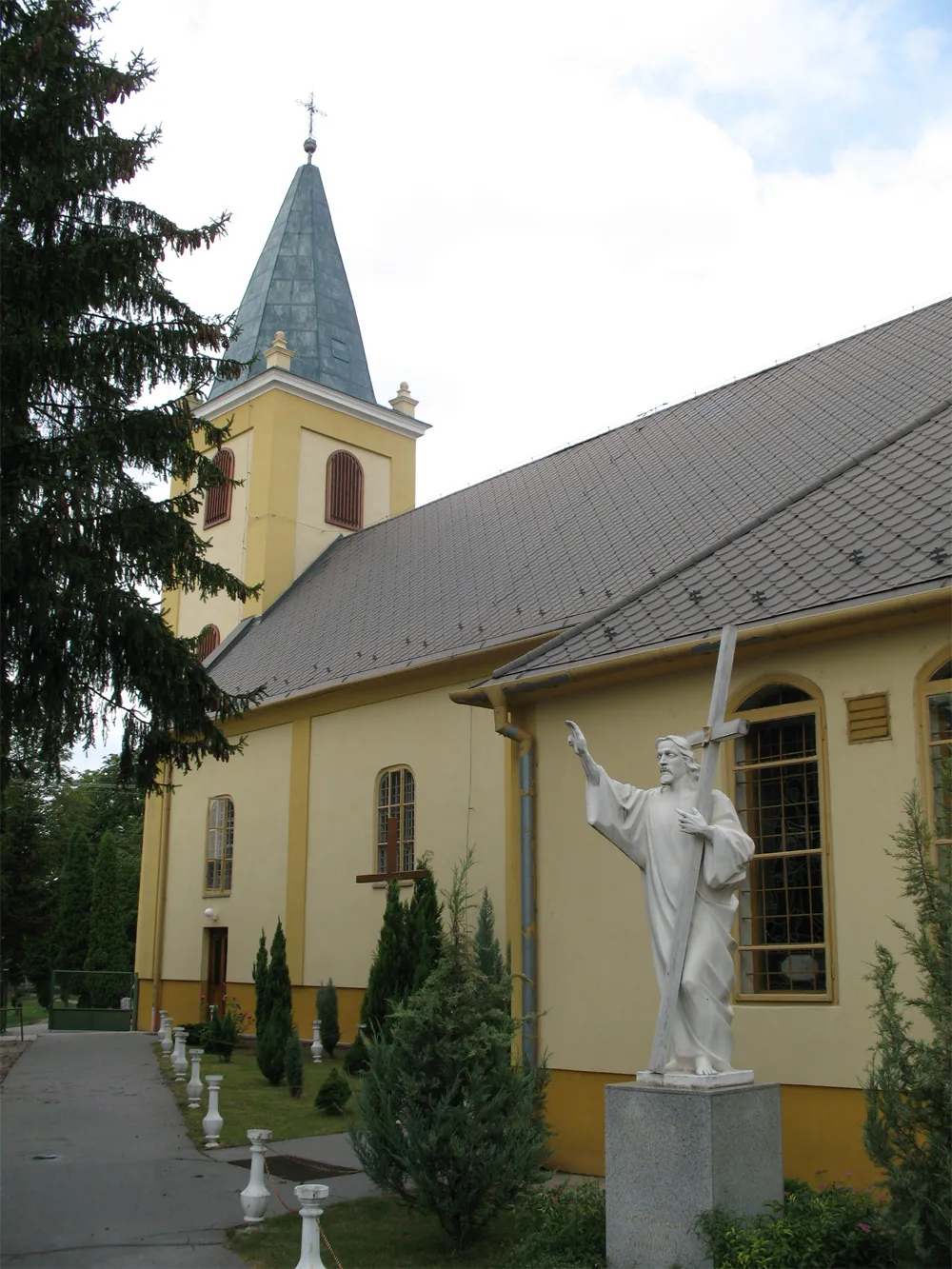 Photo showing: Church in Veľký Kýr