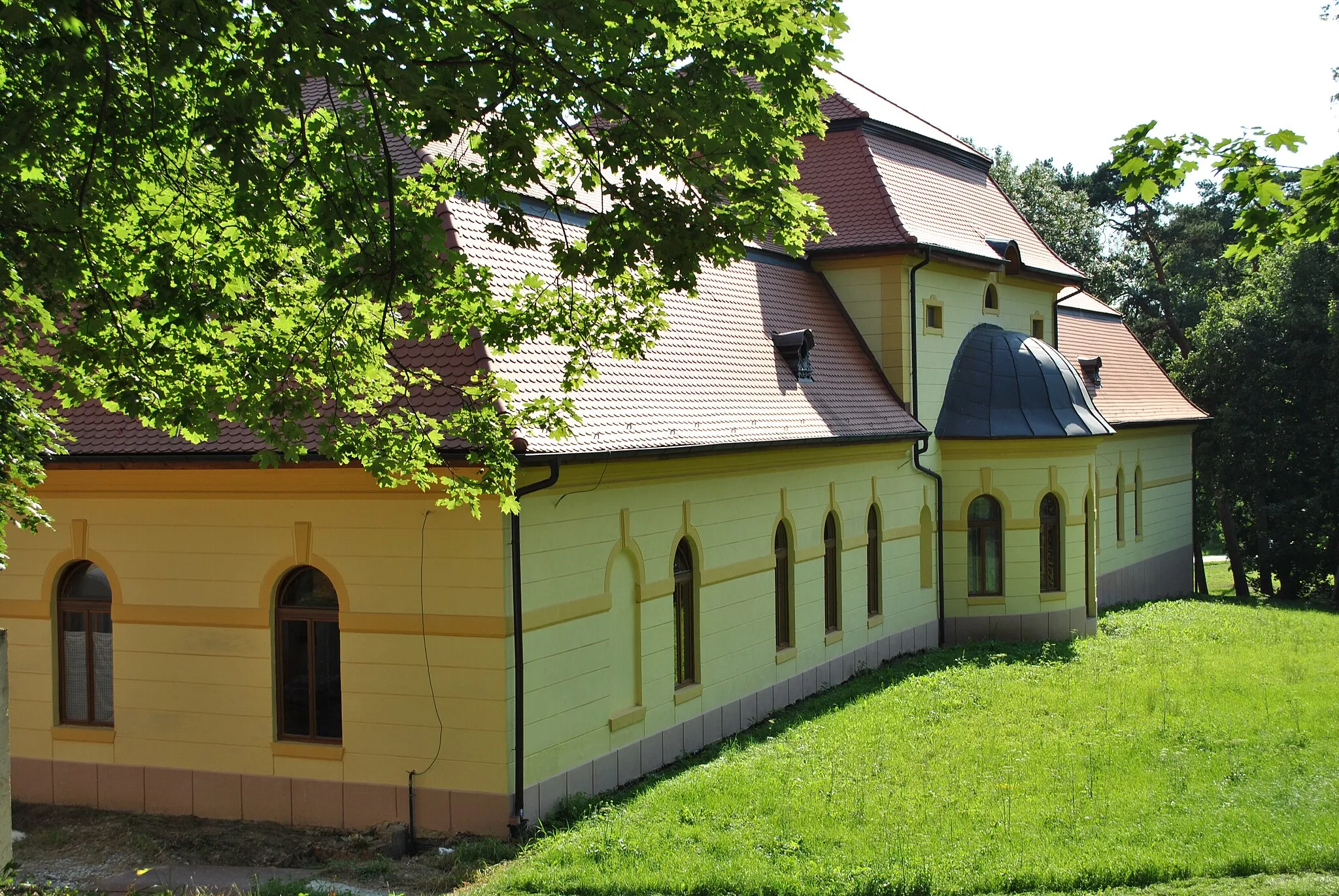 Photo showing: Bardoňovo, manor