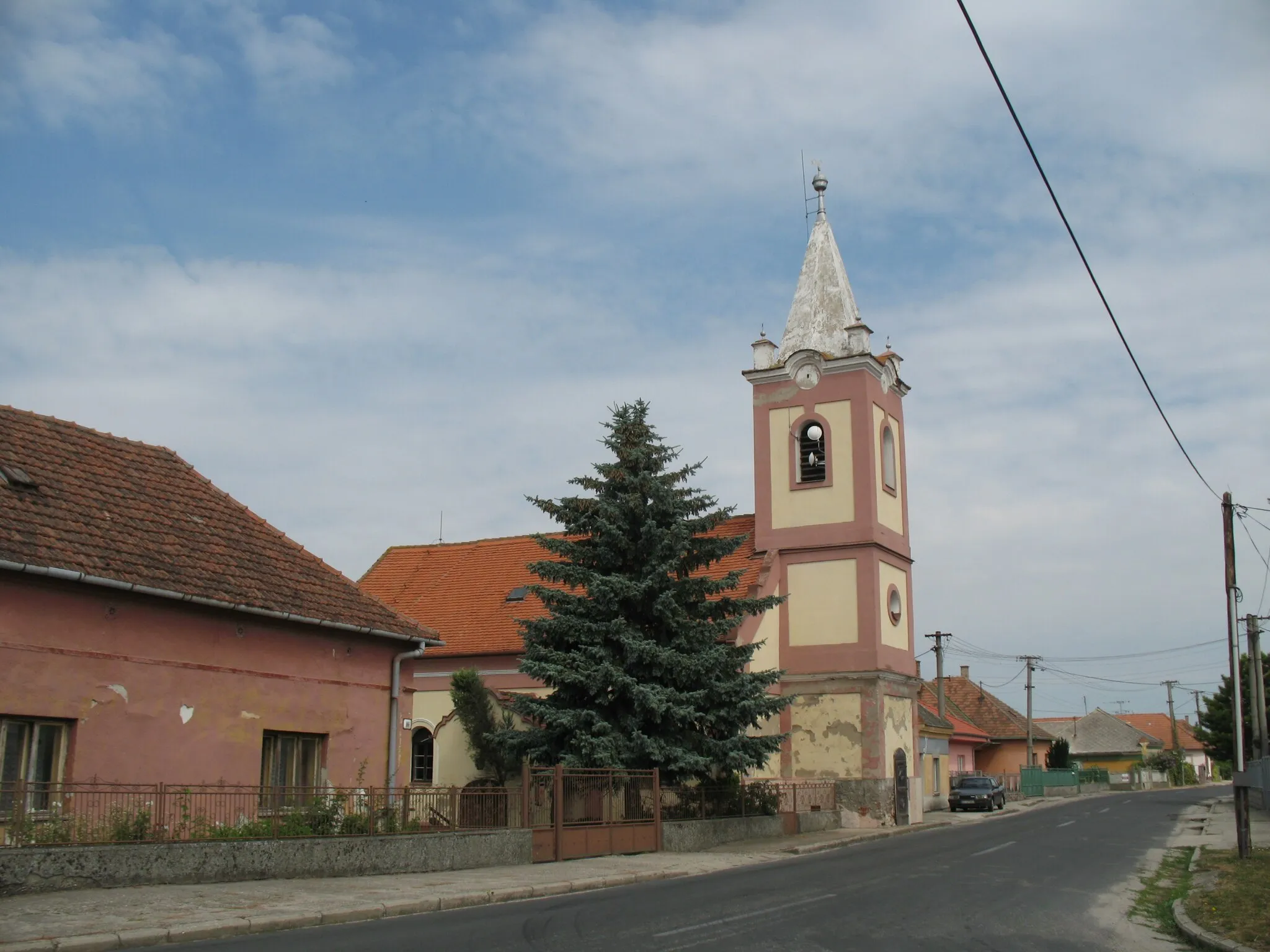 Photo showing: Padány