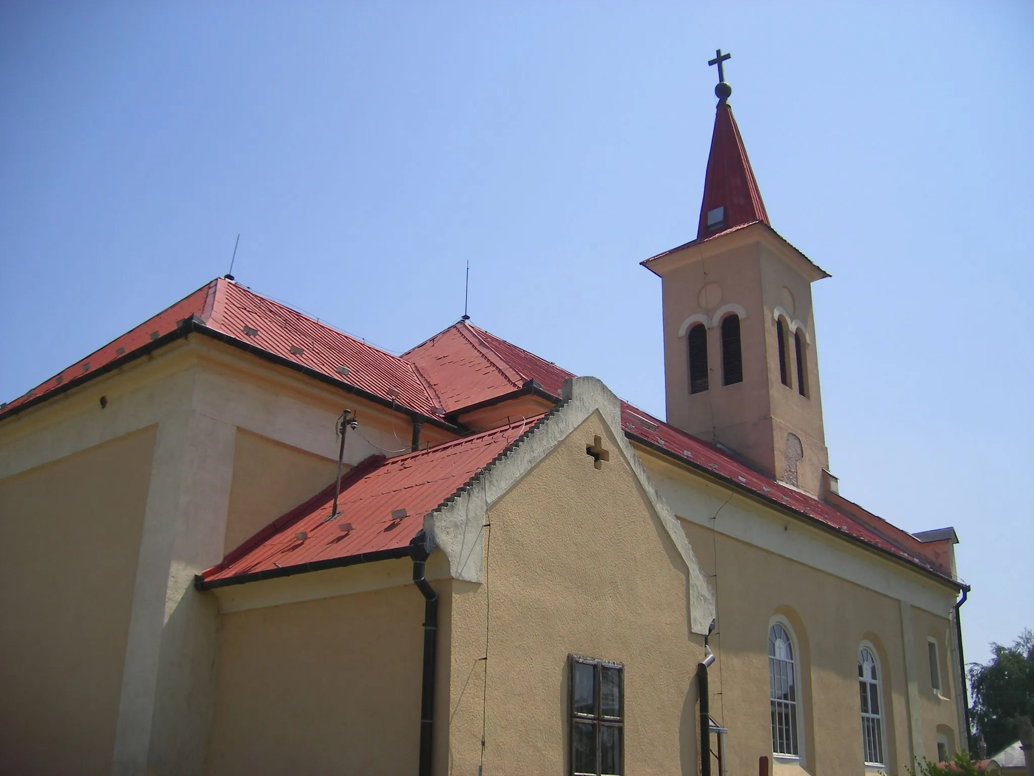 Photo showing: Újgyalla - Katolikus templom